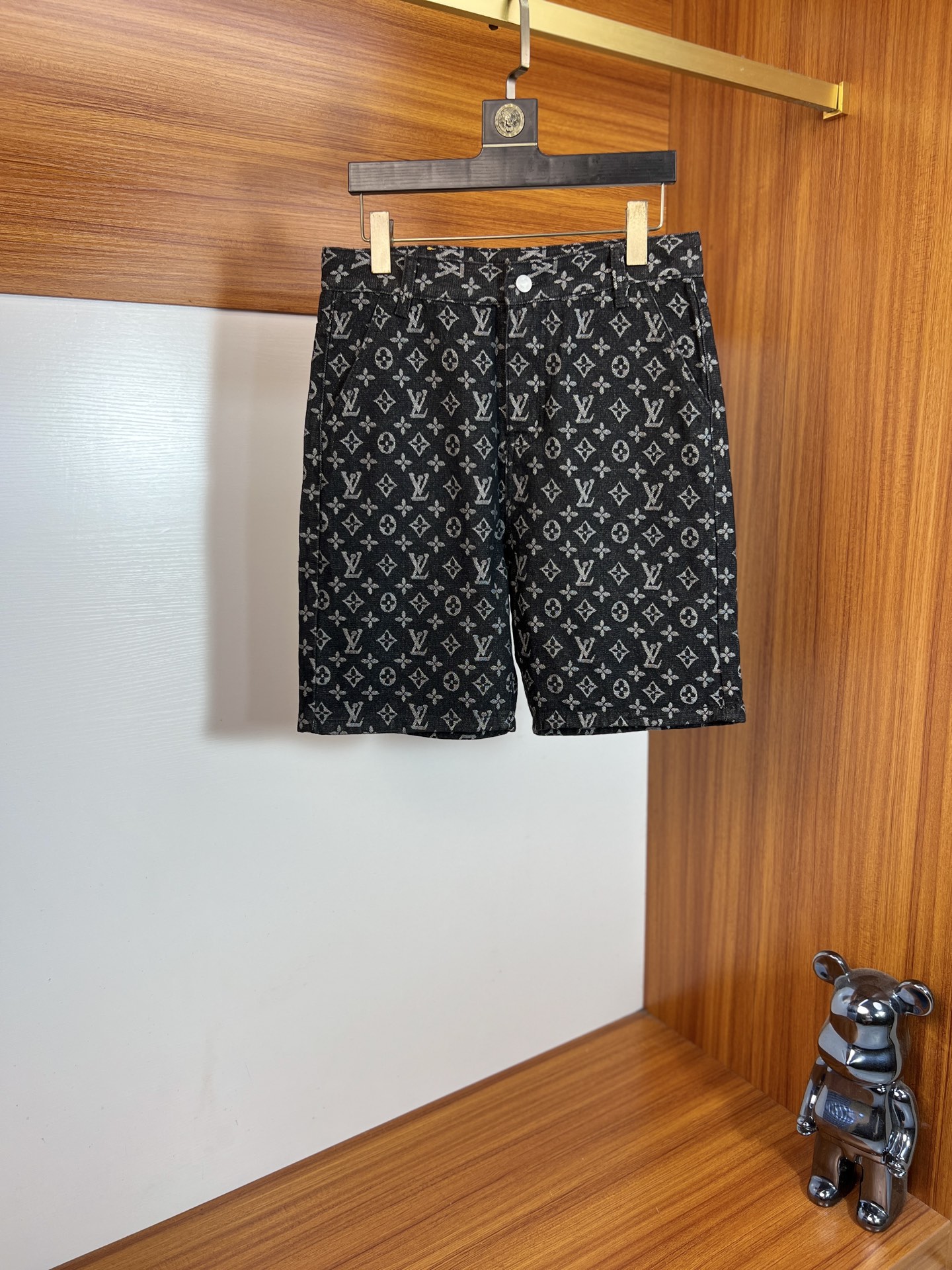 NO:843118,LV/Louis Vuitton 2026 spring and summer new products, complete with three labels, jeans, good products, no need to introduce too much, look at the details, counter size 28-36 / upper body 32,, louis vuitton, louis vuitton, jeans,19860909LV/路易威登 2026春夏新品 三标齐全 牛仔裤 好货不用过多介绍 看细节 专柜码数28-36 /上身32,,louis vuitton,louis vuitton,jeans,,Men's clothing