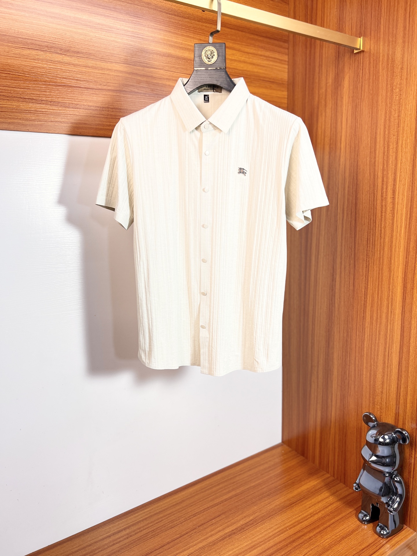 NO:867066,Burberry/Burberry 2026 spring and summer new products, complete with three labels, shirts, good products, no need to introduce too much, look at the details, counter size M-XXXL,, burberry, burberry, shirts,19860909Burberry/巴宝莉 2026年春夏新品上新 三标齐全 衬衫 好货不用过多介绍 看细节 专柜码数M-XXXL,,burberry,burberry,shirts,,Men's clothing