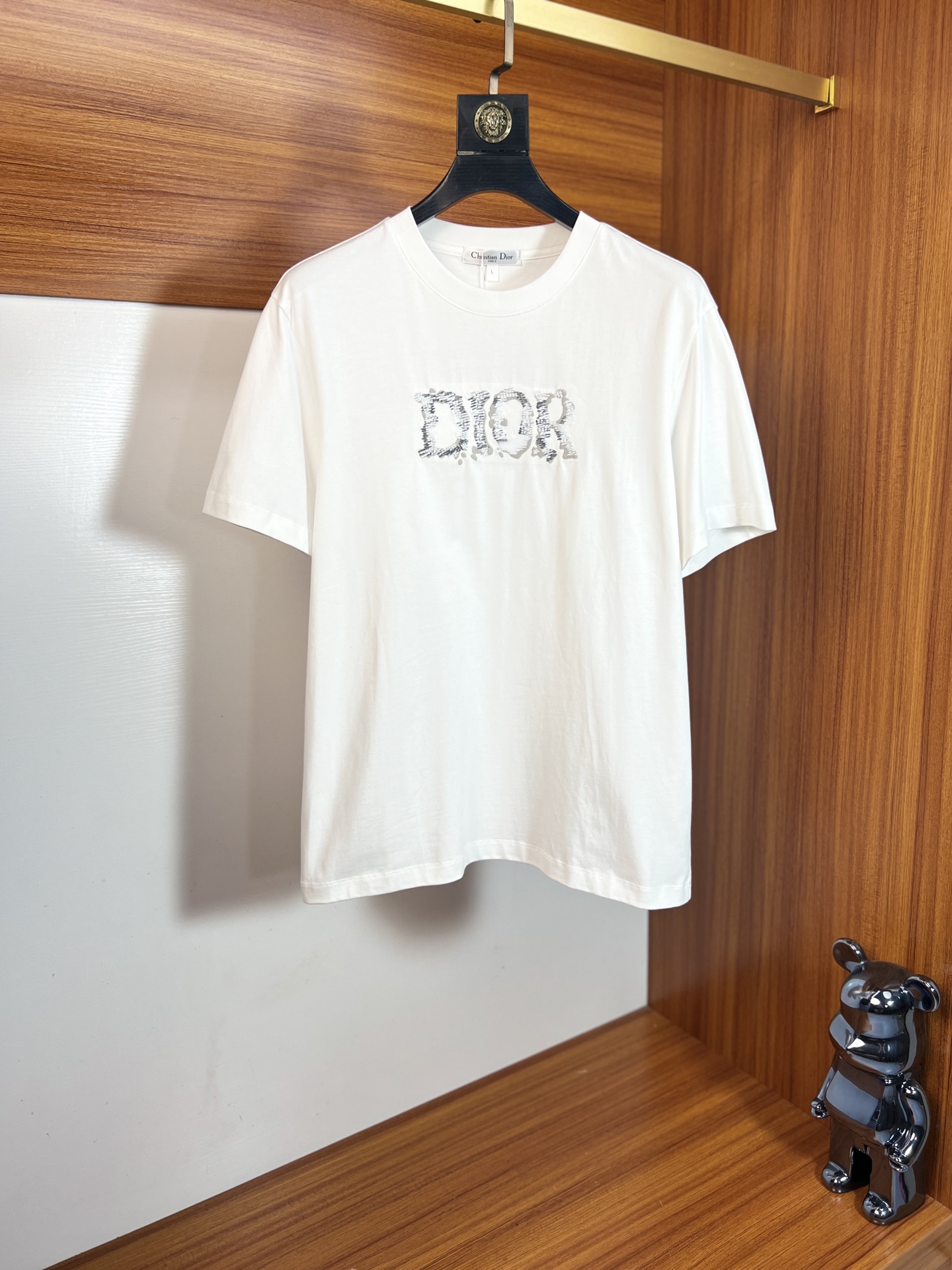 NO:912915,Dior/Dior 2026 spring and summer new products, complete with three labels, pure cotton round neck short-sleeved T-shirt, good product does not need to be introduced too much, look at the details, counter size M-XXXL / recommended L,, dior, dior, T-shirt, tees, t-shirt,19860909Dior/迪奥 2026年春夏新品上新 三标齐全 纯棉圆领短袖T恤 好货不用过多介绍 看细节 专柜码数M-XXXL /建议L,,dior,dior,T-shirt,tees，t-shirt,,Men's clothing