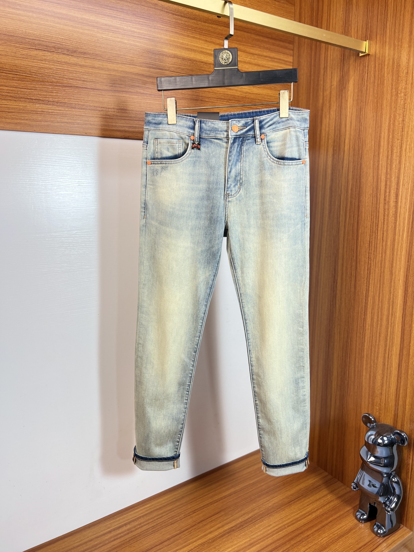 NO:917574,Hermes/Hermès 2026 spring and summer new products, complete with three labels, jeans, good products, no need to introduce too much, look at the details, the counter size is 29-38/140, upper body size 32,, hermes, hermes, jeans,19860909Hermes/爱马仕 2026春夏新品 三标齐全 牛仔裤 好货不用过多介绍 看细节 专柜码数29-38 /140上身32码,,hermes,hermes,jeans,,Men's clothing