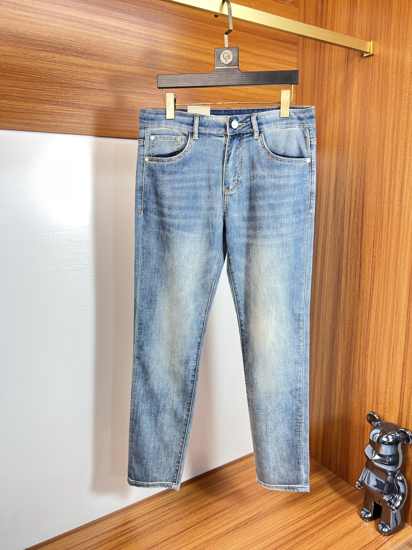 NO:917592,Dior/Dior 2026 spring and summer new products, complete with three labels, jeans, good products, no need to introduce too much, look at the details, counter size 29-38/140 upper body size 32,, dior, dior, jeans,19860909Dior/迪奥 2026春夏新品 三标齐全 牛仔裤 好货不用过多介绍 看细节 专柜码数29-38 /140上身32码,,dior,dior,jeans,,Men's clothing
