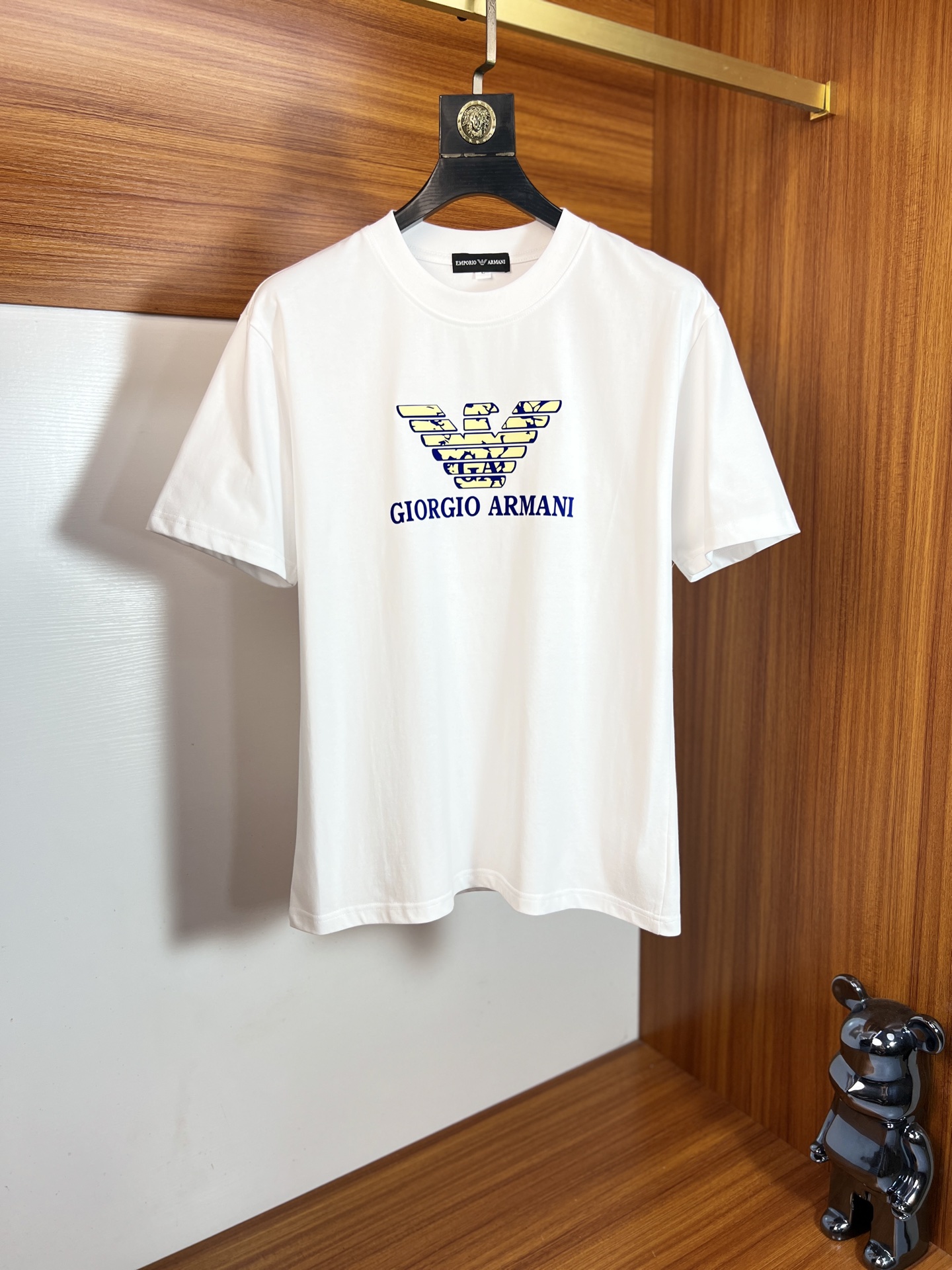 NO:948304,Armani/Armani 2026 spring and summer new products, complete with three labels, pure cotton round neck short-sleeved T-shirt, counter size M-XXXL 175/recommended L,,armani,armani,T-shirt,tees,t-shirt,19860909Armani/阿玛尼 2026年春夏新品上新 三标齐全 纯棉圆领短袖T恤 专柜码数M-XXXL 175/建议L,,armani,armani,T-shirt,tees，t-shirt,,Men's clothing