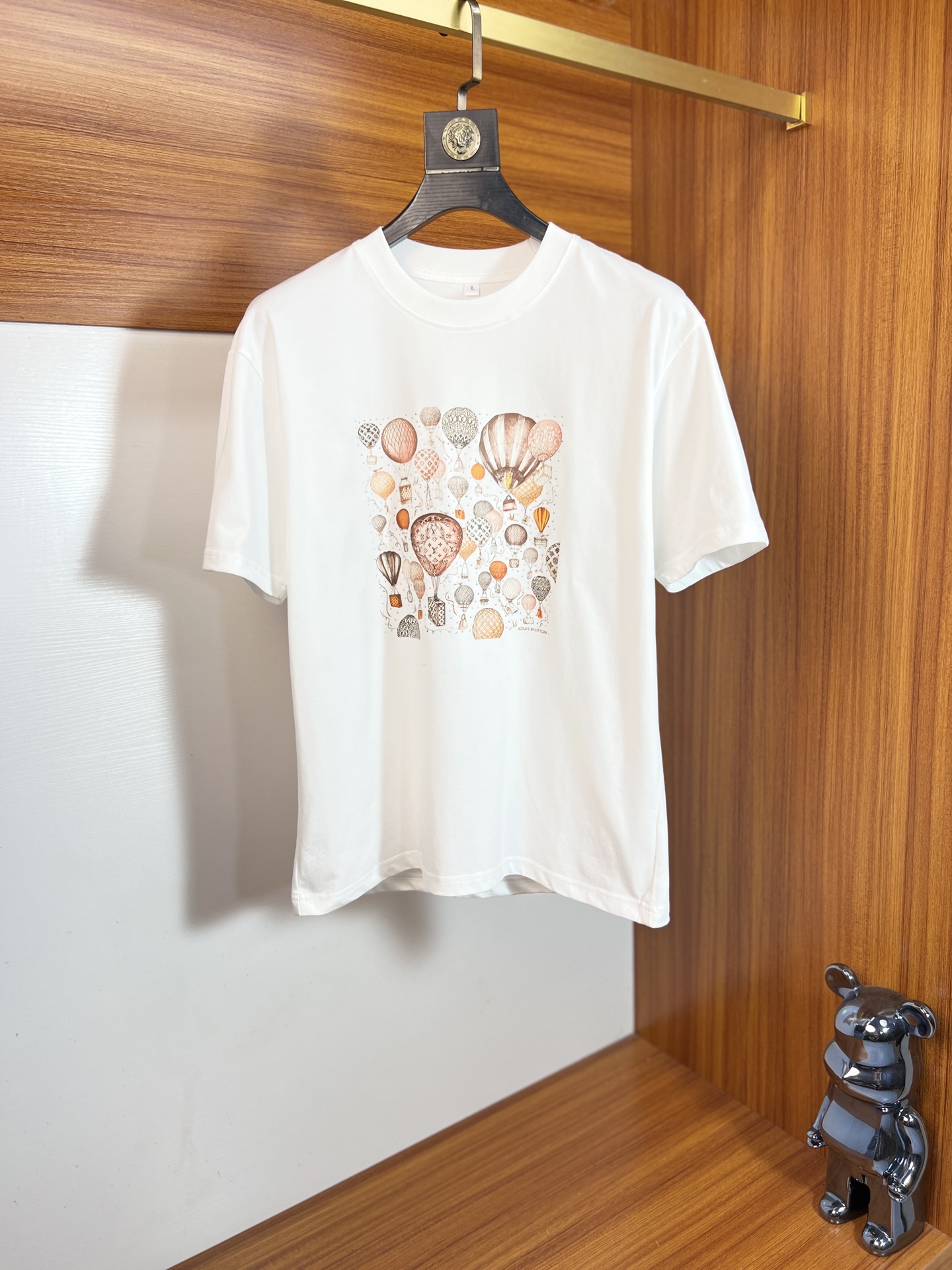 NO:948324,Hermes/Hermes 2026 spring and summer new products, complete with three labels, pure cotton round neck short-sleeved T-shirt, counter size M-XXXL 175/recommended L,, hermes, hermes, T-shirt, tees, t-shirt,19860909Hermes/爱马仕 2026年春夏新品上新 三标齐全 纯棉圆领短袖T恤 专柜码数M-XXXL 175/建议L,,hermes,hermes,T-shirt,tees，t-shirt,,Men's clothing