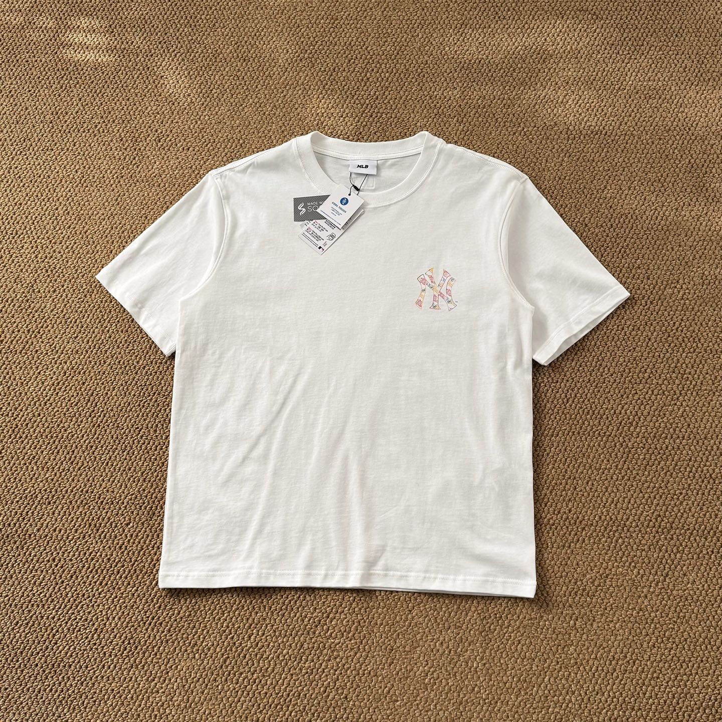 Alternative view of T-Shirt 04460