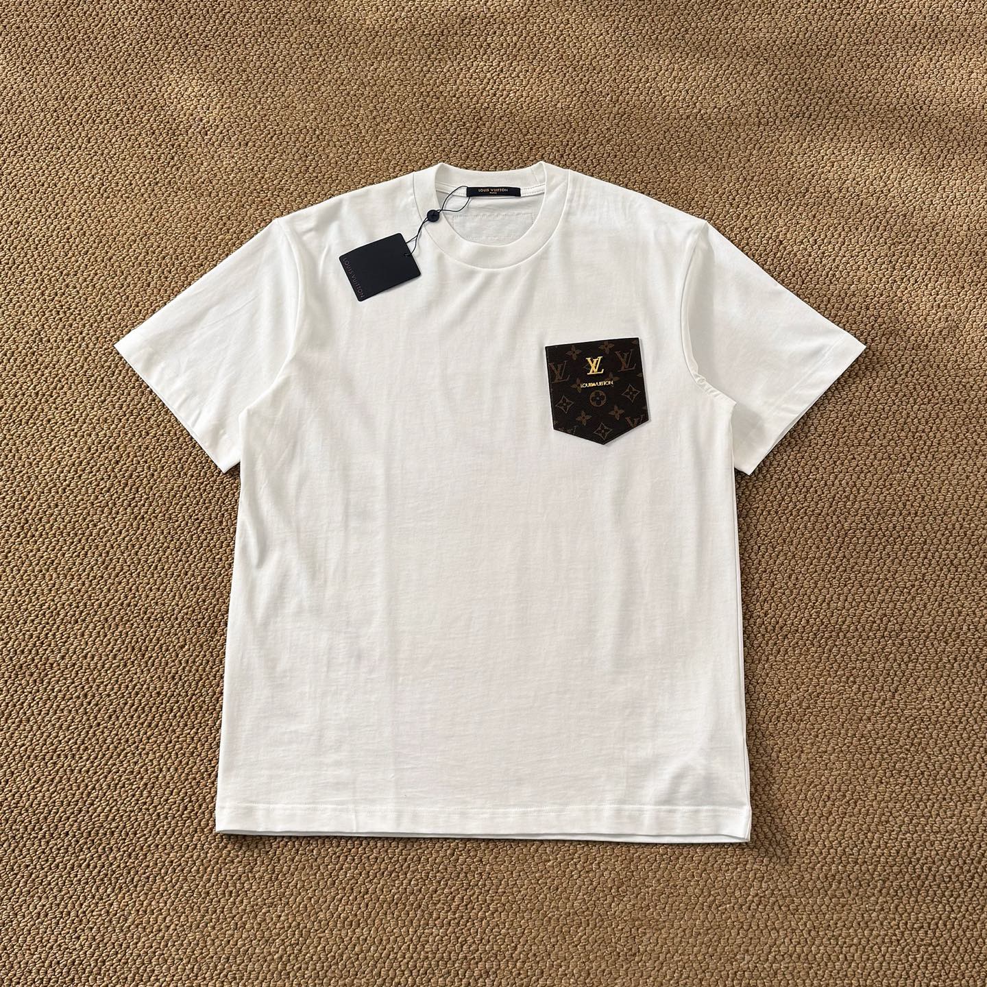 Alternative view of Louis Vuitton T-Shirt 04459