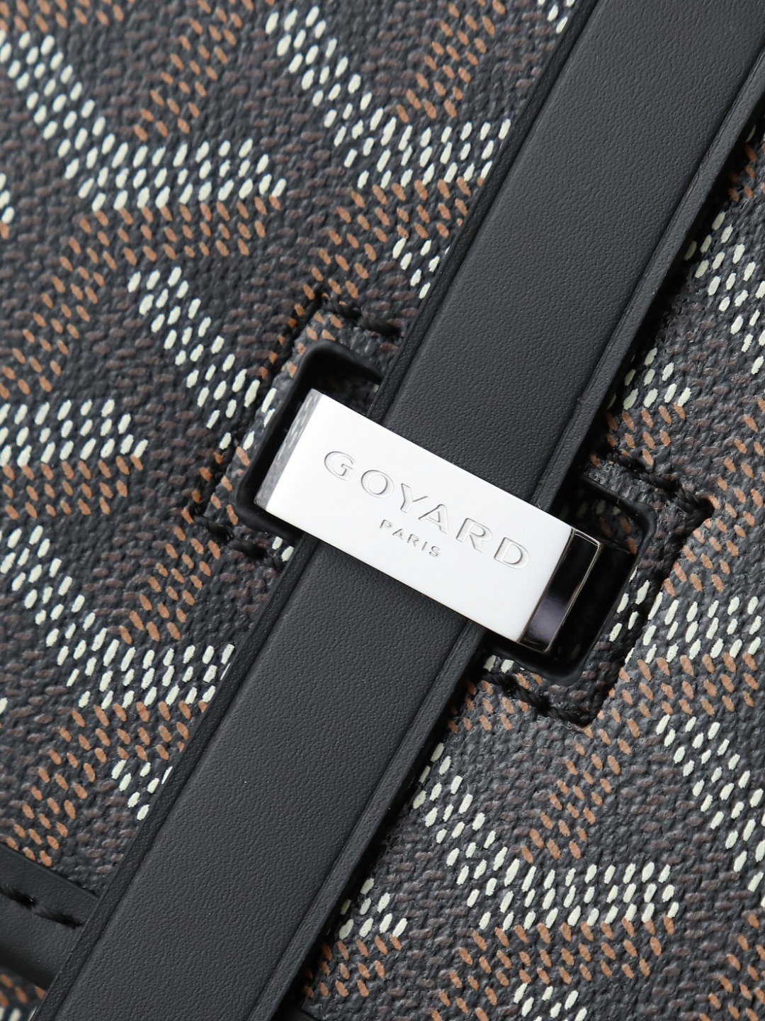 NO:214036,244L black, Goya, original leather19860909244L黑色,戈雅，原厂皮,Bag