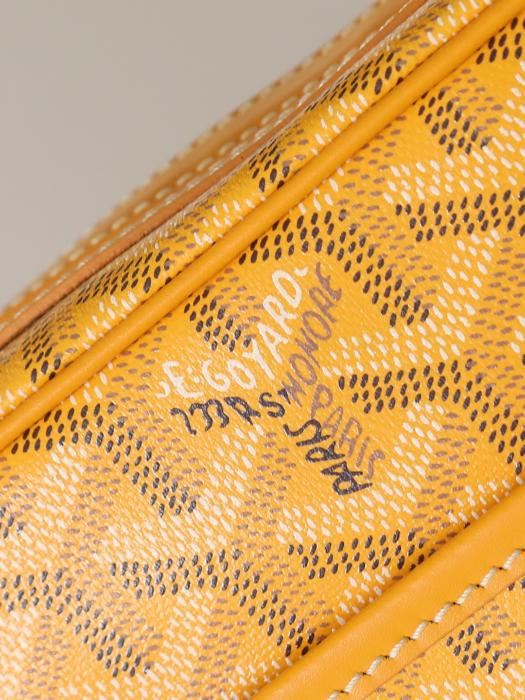 NO:214095,226 yellow details close-up, Goya, original leather19860909226黄色细节特写,戈雅，原厂皮,Bag