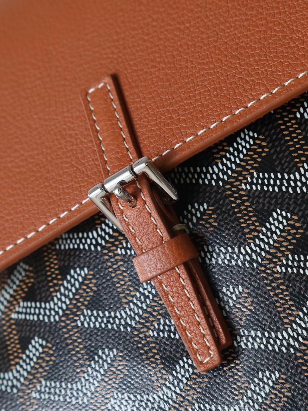 NO:214122,020194 Brown Details Close-up, Goya, Original Leather19860909020194棕色细节特写,戈雅，原厂皮,Bag