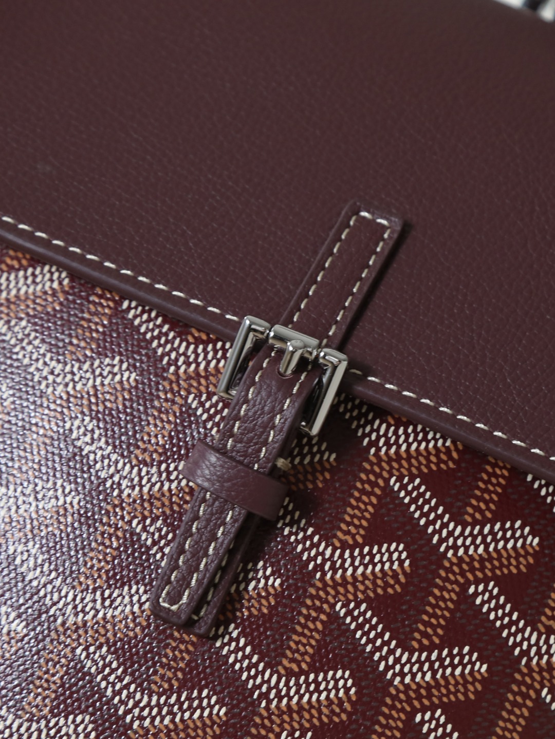 NO:214133,020194 Jujube red multi-angle details close-up, Goya, original leather19860909020194枣红多角度细节特写,戈雅，原厂皮,Bag