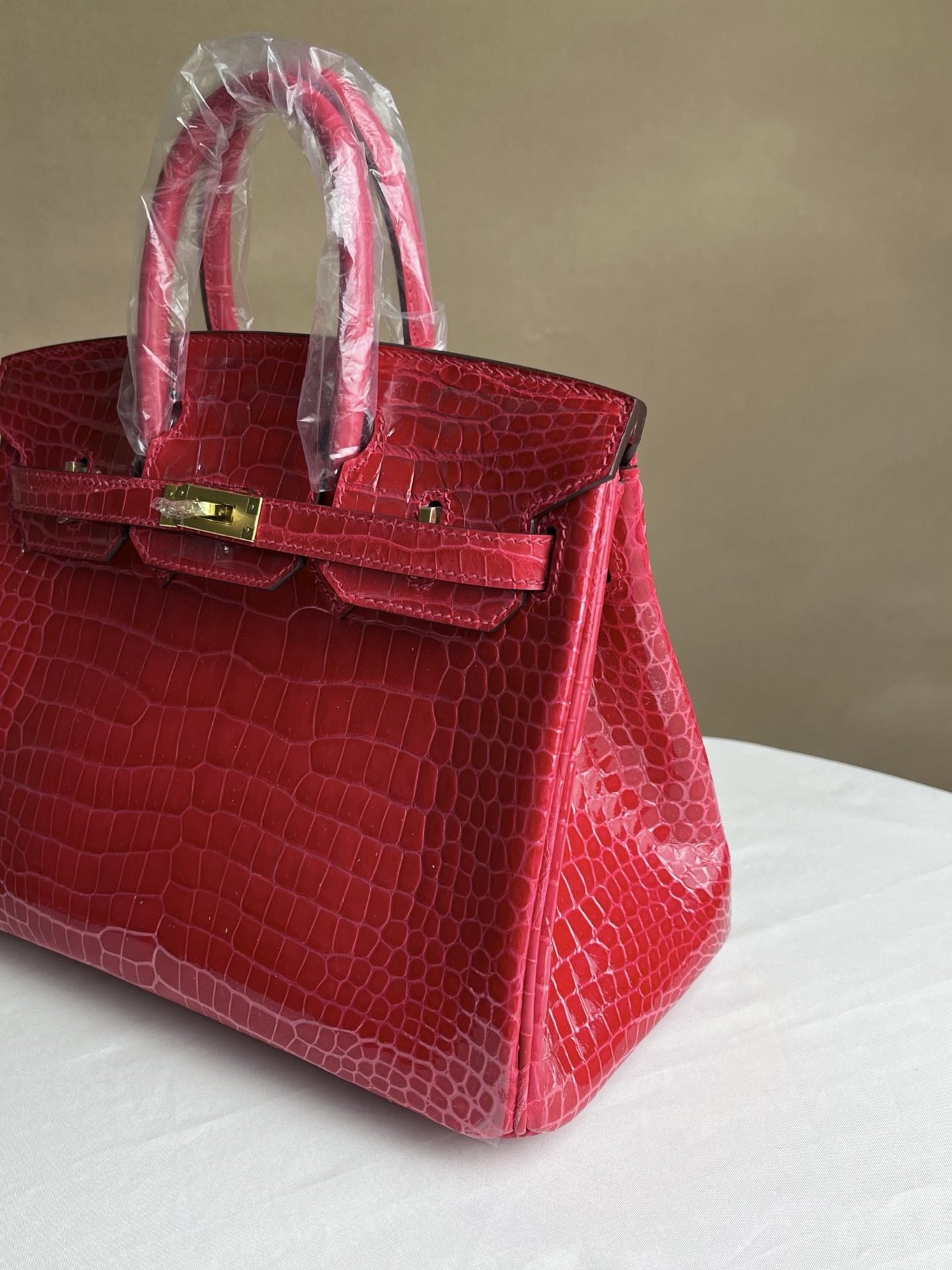 Hermes Birkin 25 Rose red glossy alligator 25 handbag everyday