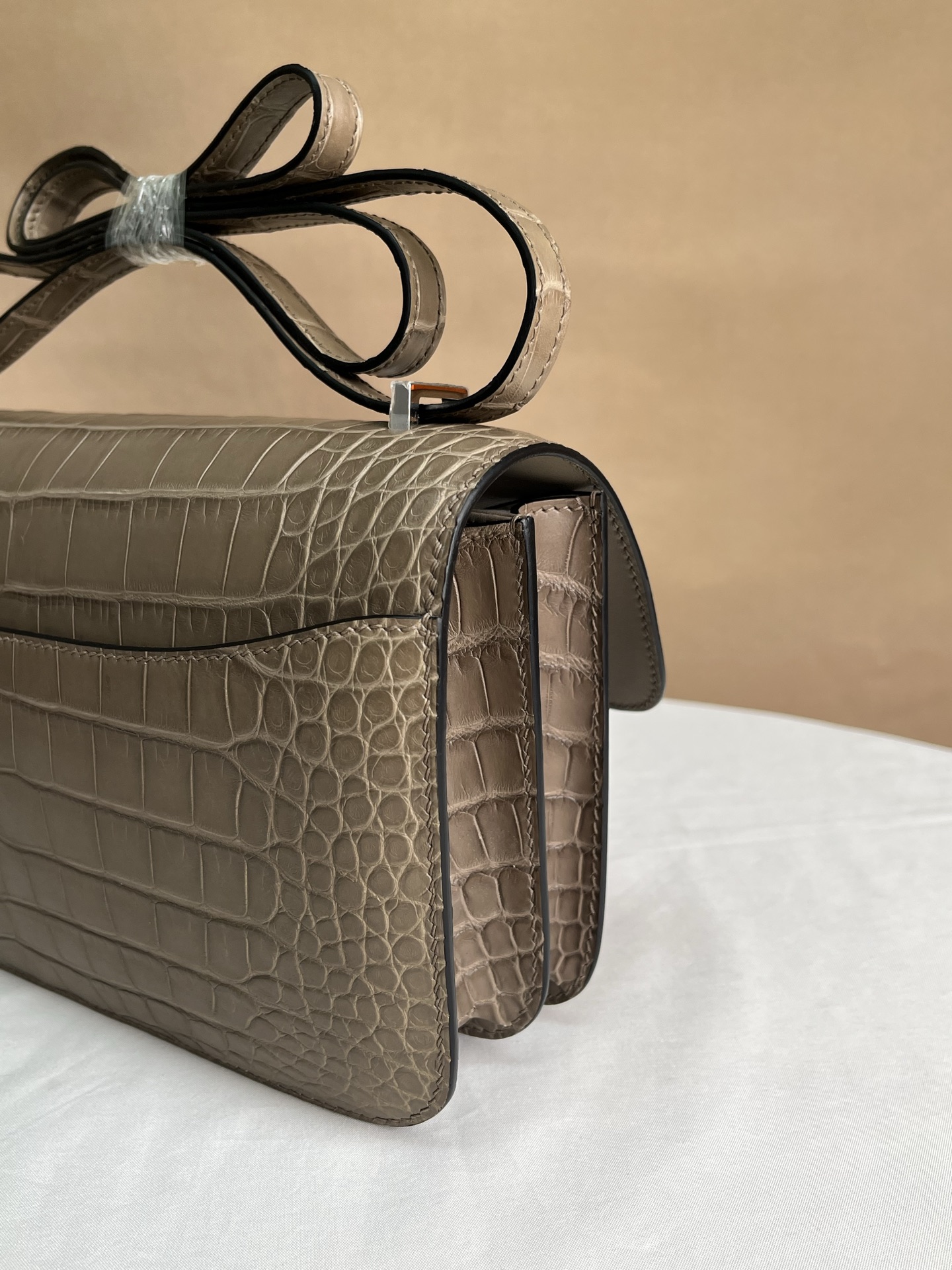 Hermès Gray everyday