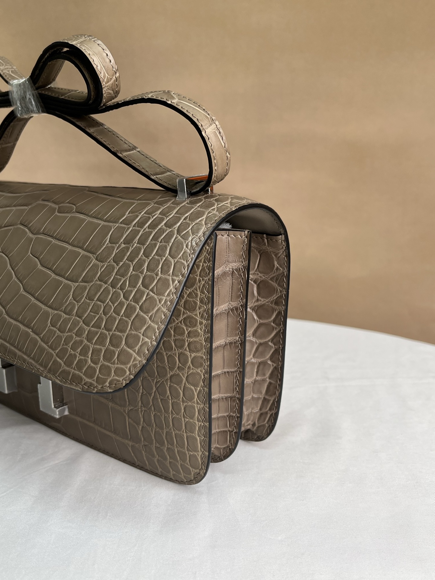 Hermès Gray everyday