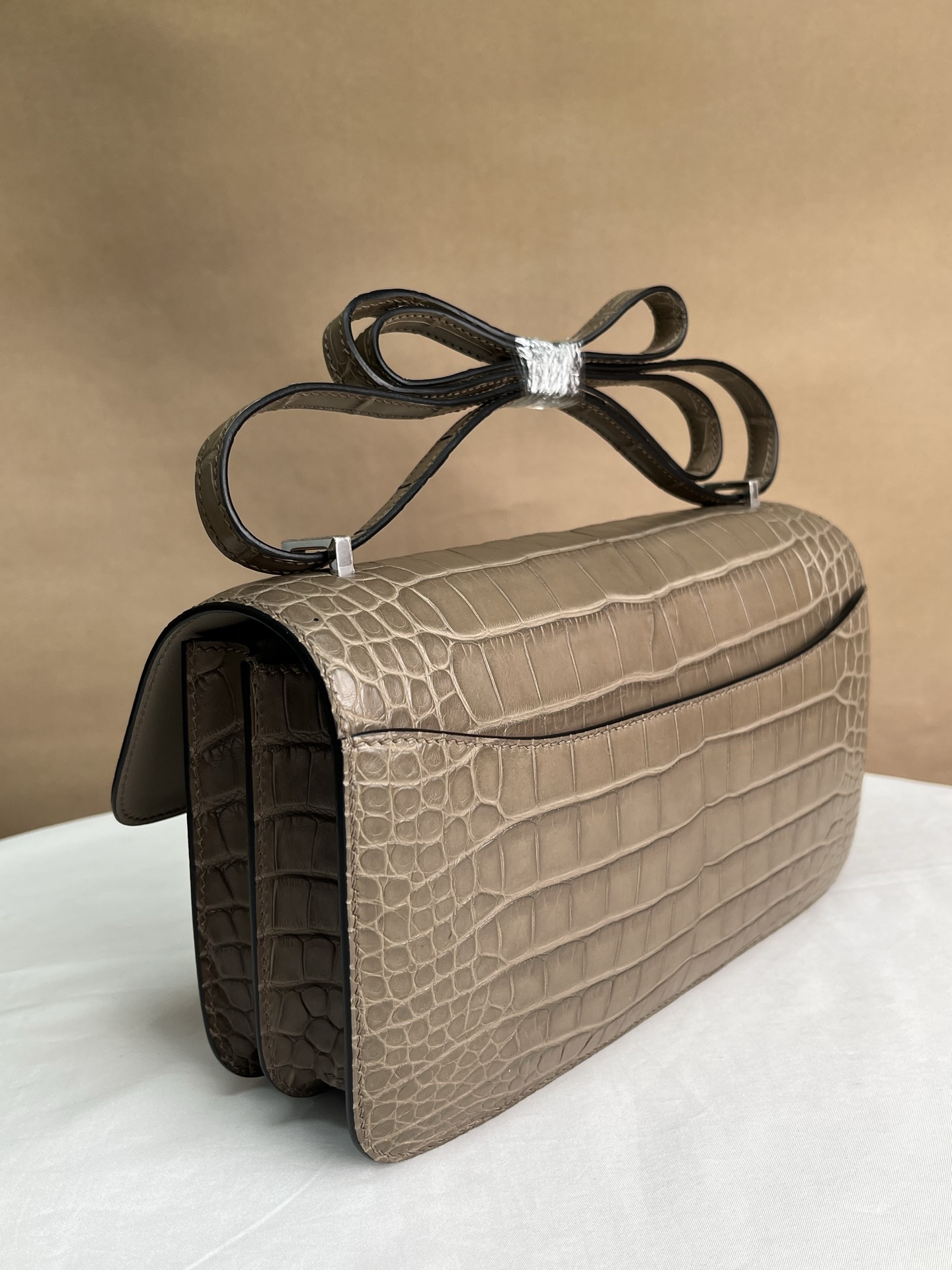 Hermès Gray everyday