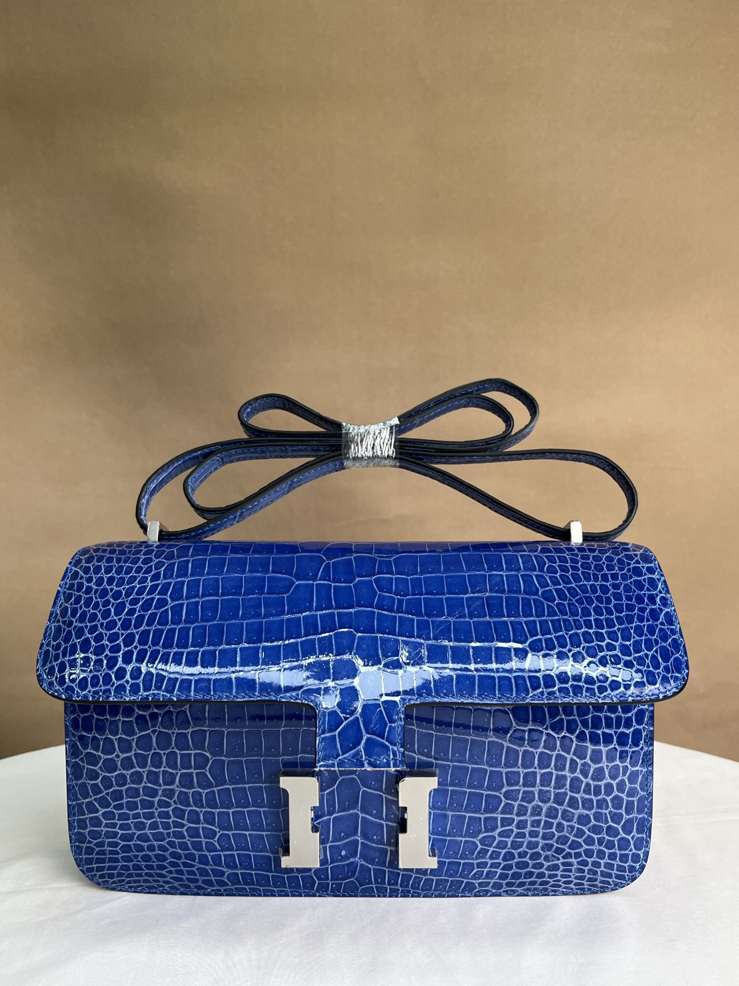 Hermes Constance 26 Electric blue crocodile 26 shoulder everyday