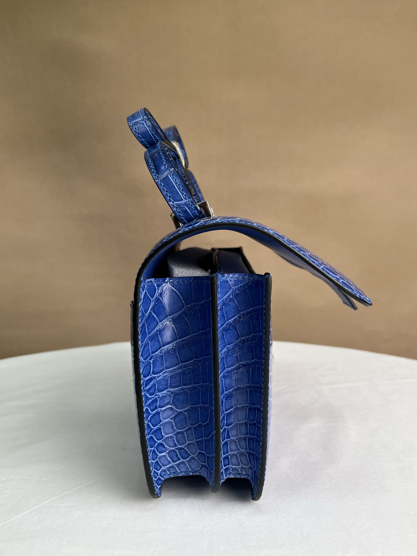 Hermes Constance 26 Electric blue crocodile 26 shoulder everyday