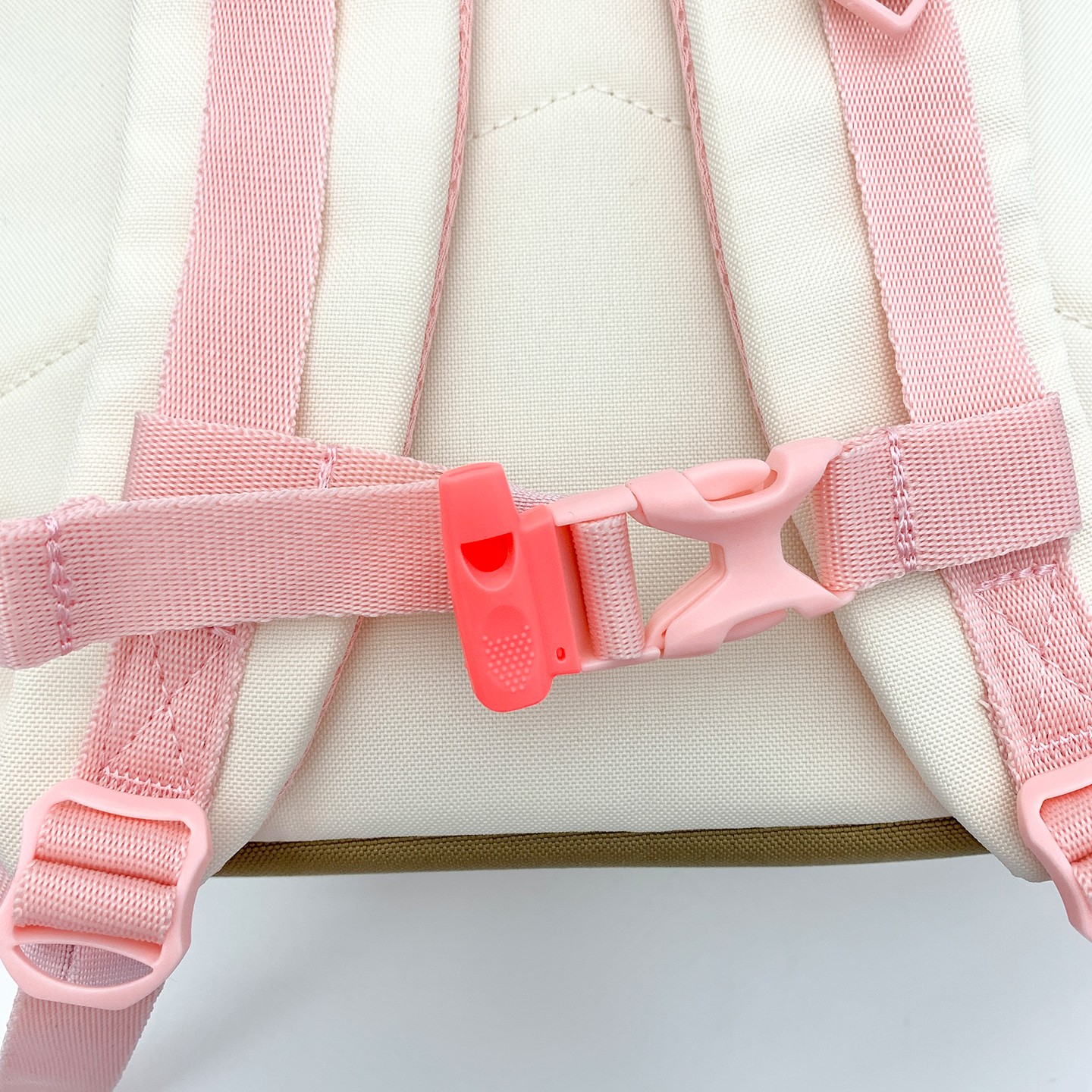 Detalles de la talla pequeña 16L