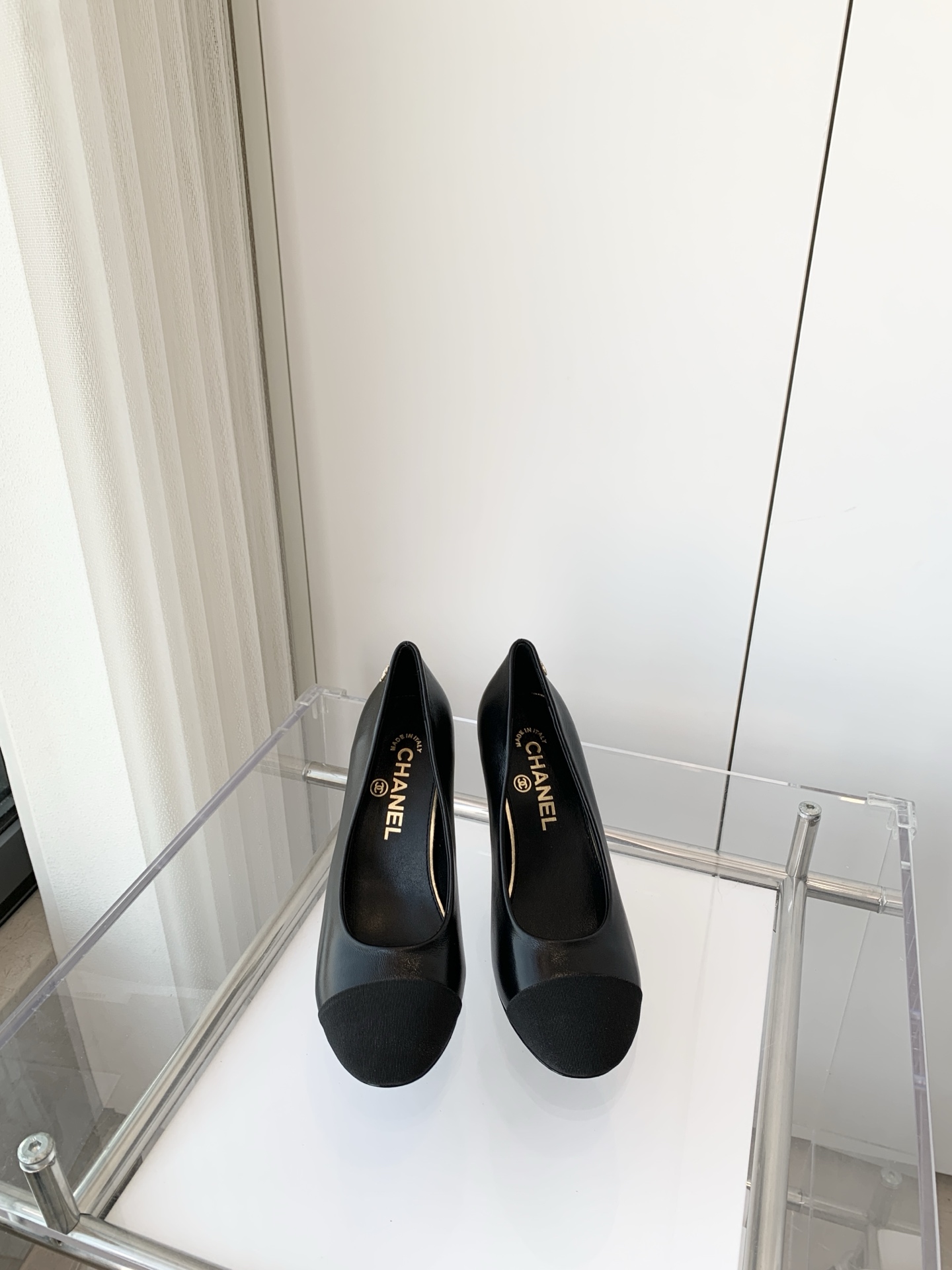 NO:259892,Xiaoxiang's new spring 2025 ~~~Xiaoxiang high heel sandals!  Copy the same as original version 11!  Non-market ordinary version. Fabric cowhide inner sheepskin heel height 8.5cm size 35-39 (40 custom made without return or exchange), high heels, sandals, high heels, cowhide, sheepskin19860909小香2025春季新品 ～～～小香高跟凉鞋！同原版11复制！非市场普通版本. 面料牛皮 内里羊皮 跟高8.5cm 码数35-39（40定做不退换）,高跟鞋,sandals,high heels,cowhide,sheepskin,Women's Shoes