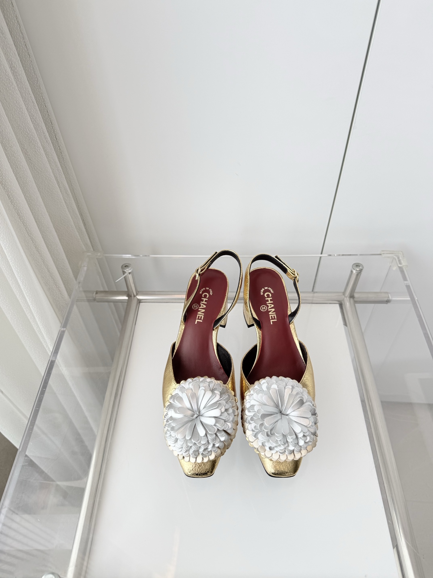 NO:788218,Xiaoxiang's 2026 early spring new product ~~~The highest version on the market~~~11 copies of the original version!  Non-market ordinary version. Fabric cowhide, sheepskin lining, Italian leather outsole, heel height 5cm, size 35-39 (40, 41, 42 customized, non-refundable), sandals, sandals, cowhide, sheepskin19860909小香2026早春新品 ～～～市场最高版～～～同原版11复制！非市场普通版本. 面料牛皮 内里羊皮 大底意大利皮底 跟高5cm 码数35-39（40、41 42定做不退换）,凉鞋单鞋,sandals,cowhide,sheepskin,Women's Shoes