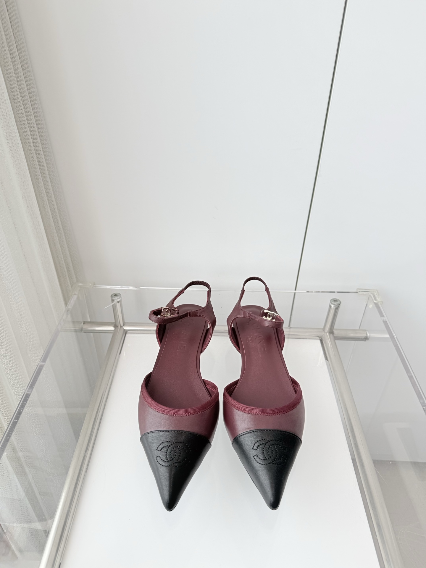 NO:788208,260 Xiaoxiang 2026 early spring new product ~~~The highest version on the market~~~11 copies of the original version!  Non-market ordinary version. Fabric sheepskin, lining sheepskin, outsole Italian leather sole, heel height 1cm, size 35-39 (40, 41 customized, non-returnable), high-heeled sandals, sandals, high heels, sheepskin19860909260小香2026早春新品 ～～～市场最高版～～～同原版11复制！非市场普通版本. 面料羊皮 内里羊皮 大底意大利皮底 跟高1cm 码数35-39（40、41定做不退换）,高跟鞋凉鞋,sandals,high heels,sheepskin,Women's Shoes