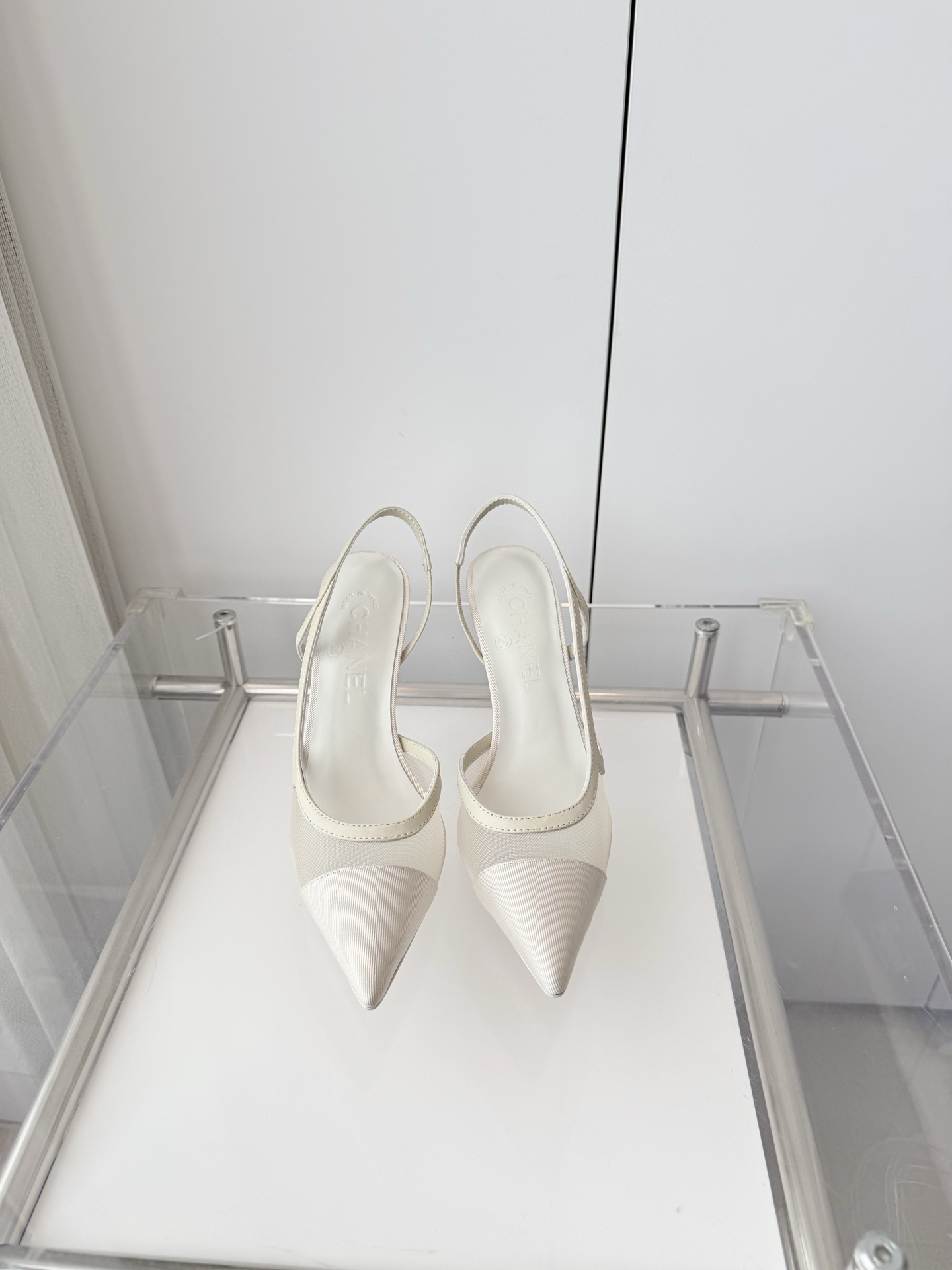 NO:788206,250 Xiaoxiang 2026 early spring new product ~~~The highest version on the market~~~11 copies of the original version!  Non-market ordinary version. Fabric, sheepskin lining, Italian leather outsole, heel height 8.3cm, size 35-39 (40, 41 customized, non-returnable), high-heeled sandals, sandals, high heels, sheepskin19860909250小香2026早春新品 ～～～市场最高版～～～同原版11复制！非市场普通版本. 面料织物 内里羊皮 大底意大利皮底 跟高8.3cm 码数35-39（40、41定做不退换）,高跟鞋凉鞋,sandals,high heels,sheepskin,Women's Shoes