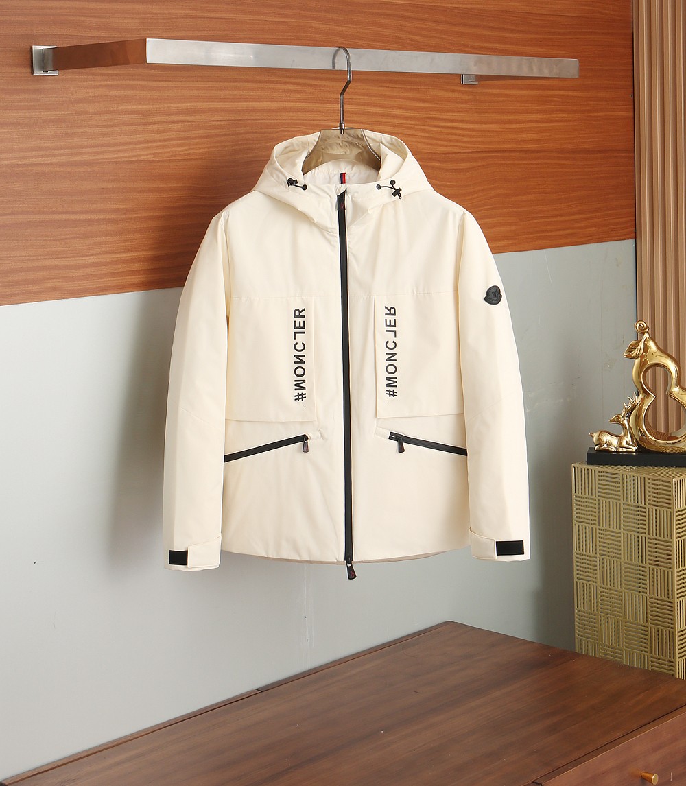 NO:520914,Moncler autumn cotton jacket latest fashion designer jacket. Details show the design changes of high-end structural tailoring to show the diverse image changes of men, slim and neat, tailoring, meet the popular multi-layered outfits nowadays, versatile styles of life. Color black beige number M-3XL /636,,jackets & coats,jackets & coats,alexander wang19860909Moncler秋款加棉外套最新款时尚设计师款夹克外套.处处细节显工艺足够的高级结构性剪裁的设计改变来展现男士多样的形象变化,修身利落、剪裁合体,满足时下正流行的多层次穿搭,生活百搭款式 颜色黑色 米色 码数M-3XL /636,,jackets & coats,jackets & coats,alexander wang,Men's clothing