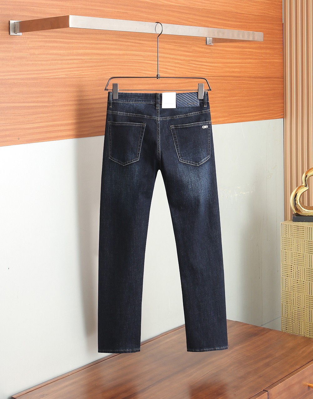 High-End Japanese Jeans: Quality Craftsmanship, Unique Design, Premium Materials, Perfect Fit - 图片 2