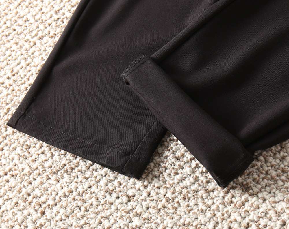 Kiton2025SS Men’s Shorts: Unholy Style with Impeccable Craftsmanship & Strong Brand Identity - 图片 6