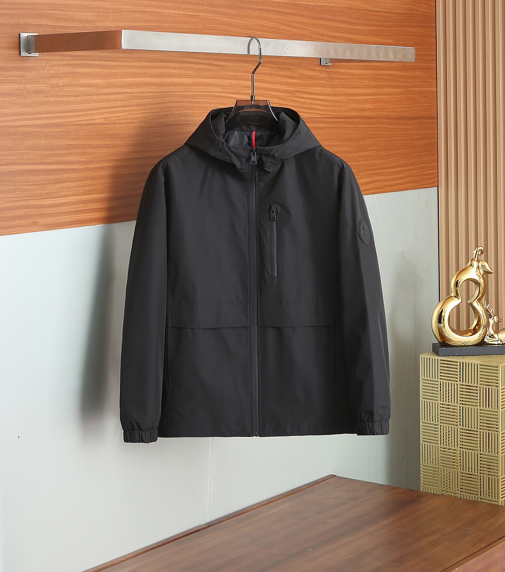 NO:521933,The new autumn style of the 25ss masked Autumn style. The same style of men's jacket on the official website, the original single three-standard complete high-end version. Customized fabric. High breathability and comfort, impeccable details, brand elements design concept, reflecting high quality. The feel is delicate and soft. It presents casual cut, and the upper body style is excellent. Hei highly recommends. Size M-3XL /883,,Moncler, jackets & coats, jackets & coats, alexander wang19860909蒙口25ss秋季新款 官网同款男士夹克外套, 原单三标齐全高端版本 定制面料 透气舒适度高,细节无可挑剔,品牌元素设计理念,体现高品质.手感细腻柔软 呈现休闲裁剪,上身版型超赞 hei强烈推荐 码数M-3XL /883,,Moncler,jackets & coats,jackets & coats,alexander wang,Men's clothing