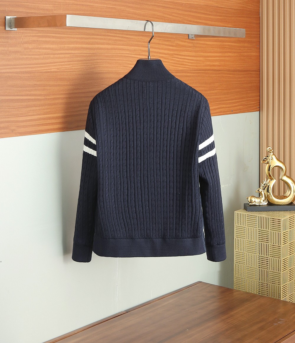   蒙口Moncler 羽绒服2025最新款时尚设计师款羊毛针织羽绒服，处处细节显工艺足够的高级   结
