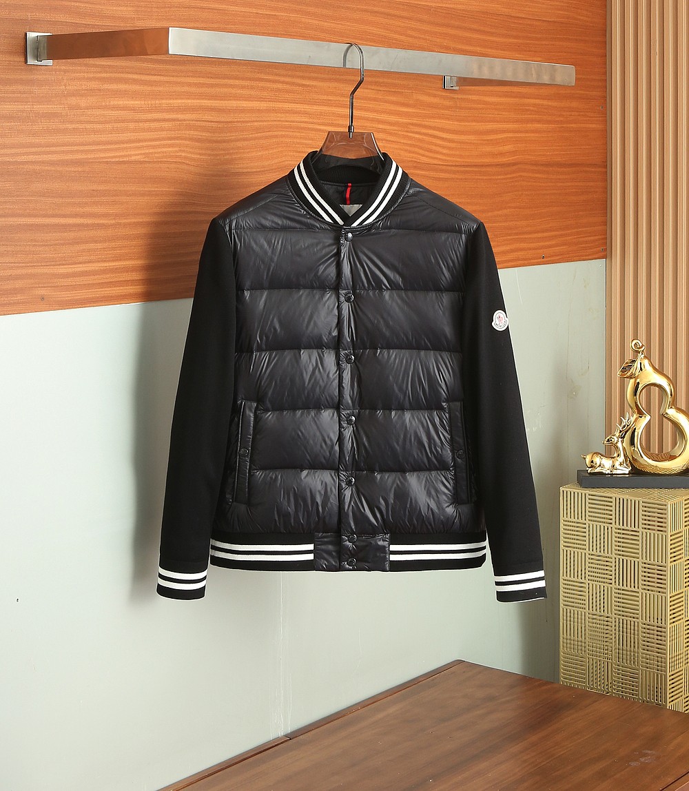 NO:518617,New knitted down jacket in autumn and winter. Original 1:1 custom hardware accessories are fully imported and customized. Welcome to compare counters. Absolutely high quality. Top-grade 90 white duck down, super soft, fluffy and full, super heavy fabric with a perfect fit. Pay attention to the super comfortable fabric. Exclusive model. Non-market goods. Sizes the same size for men and women. Number of codes. XXXL/8015,, down jacket, alexander wang19860909秋冬新款针织羽绒服 原版1:1订制五金配件全进口原版定制 欢迎专柜对比 绝对的高品质 采用顶级90白鸭绒 超柔软 充羽量蓬松饱满 超级重面料做工杠杠的版型完美 注意面料超舒服 独家款 非市场货 男女同款尺码码数.码数M一XXXL/8015,,down jacket,alexander wang,Men's clothing