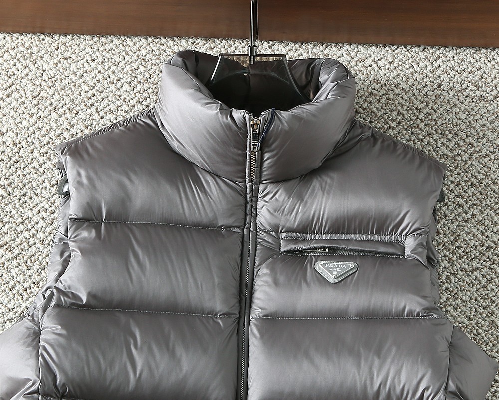 Prada down jacket PRADA 2025 🆕 1 1 95 — photo 3