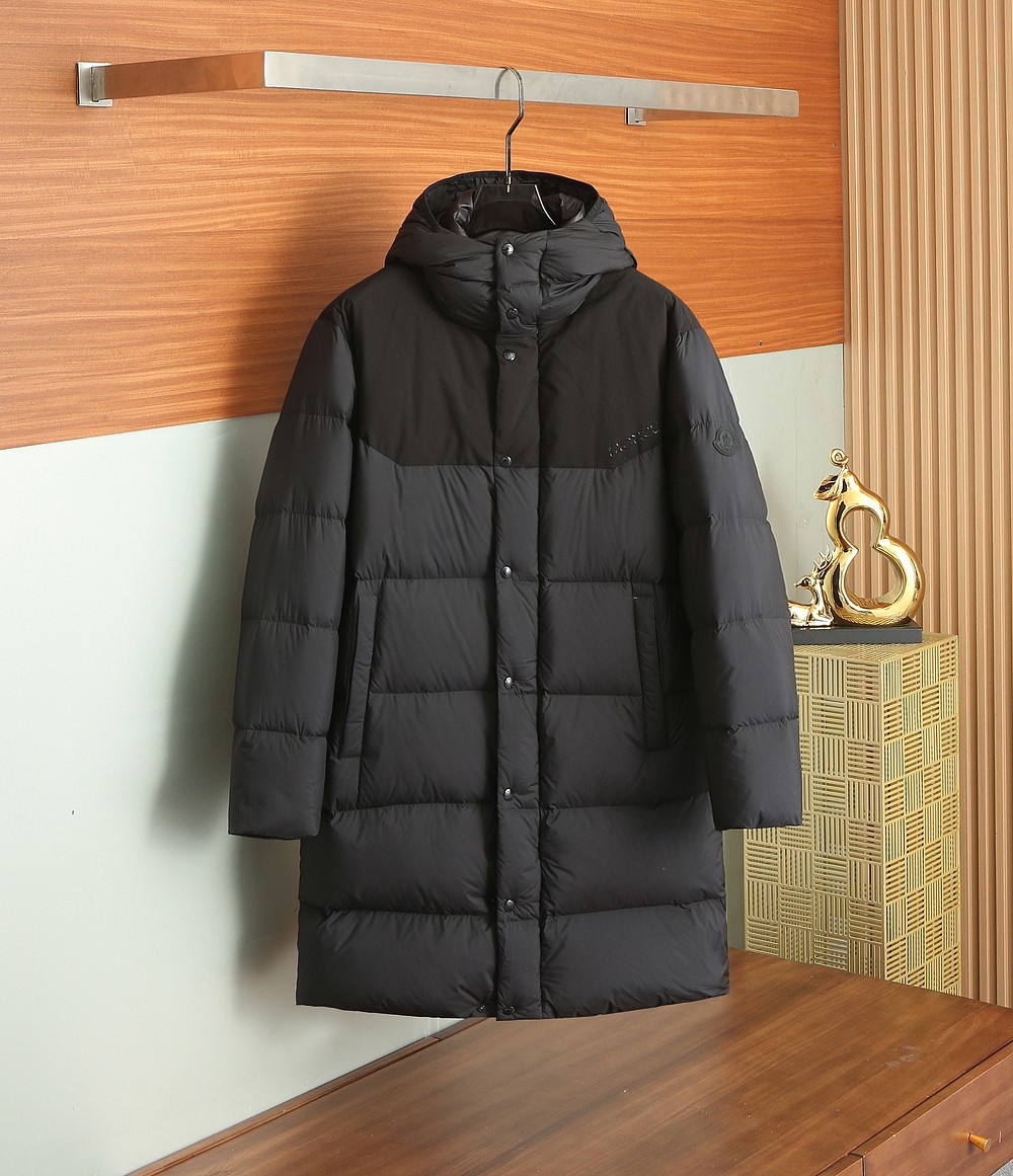 NO:518614,Moncler 2025 Autumn and Winter New Down Covers New Hooded Down Jacket Jacket, Long Down Jacket is made of shiny nylon fabric, classic printed design logo on the chest, full-filled comfortable goose down jacket, European and American fashion brand down jacket, top original imported fabric, luxury big brand purchasing agent, fashionable and trendy casual style, exquisite, elegant, intellectual and comfortable, top luxury boutique that cannot be missed!  Size M-XXXL/277, Moncler, jackets & coats, down jacket, hats, alexander wang19860909Moncler 蒙口2025秋冬新款羽绒蒙口新款连帽设计羽绒服外套,长款羽绒服选用亮泽尼龙面料打造,胸前经典印花设计logo,充盈填充舒适的鹅绒,欧美时尚大牌羽绒外套,顶级原版进口面料,奢侈大牌代购,时尚潮流休闲版型,精致优雅知性舒适,不可错过的顶奢精品！ 尺码M-XXXL/277,,Moncler,jackets & coats,down jacket,hats,alexander wang,Men's clothing