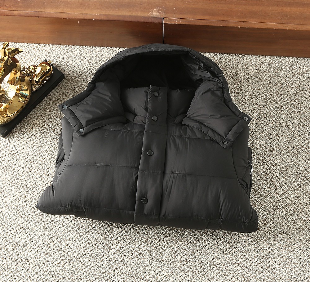 Prada down jacket size chart — photo 4