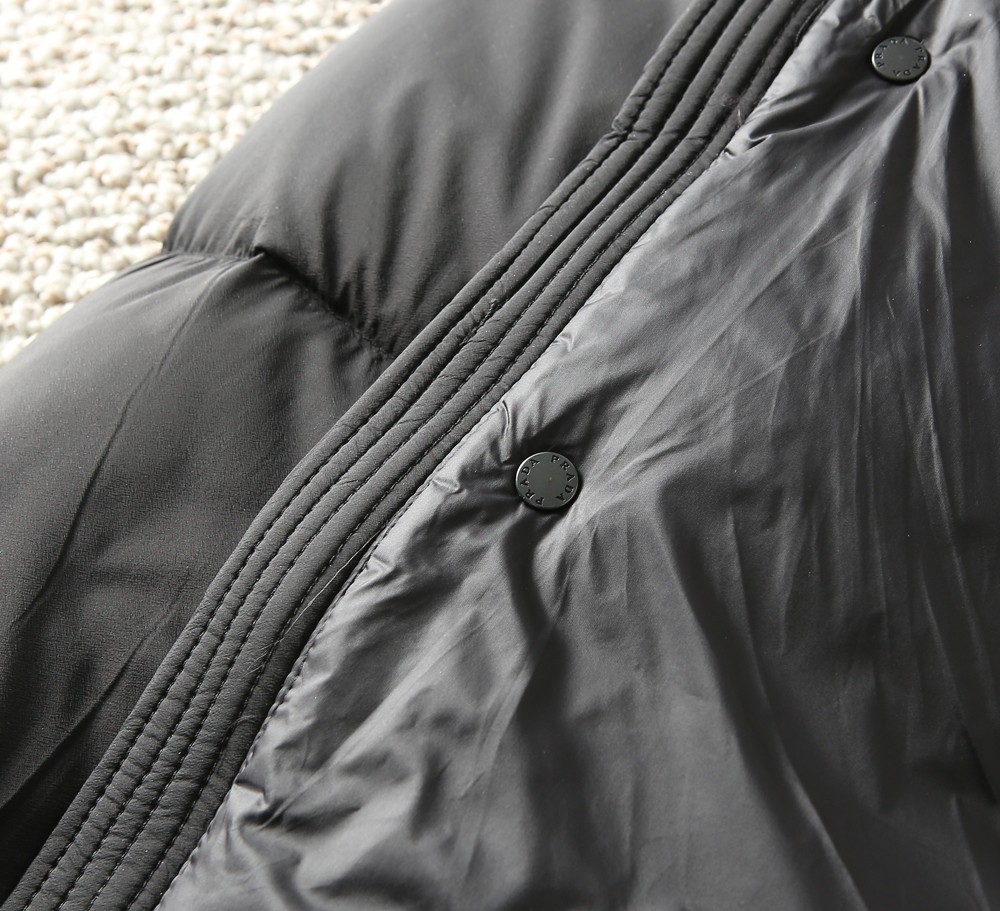 Prada down jacket size chart — photo 6