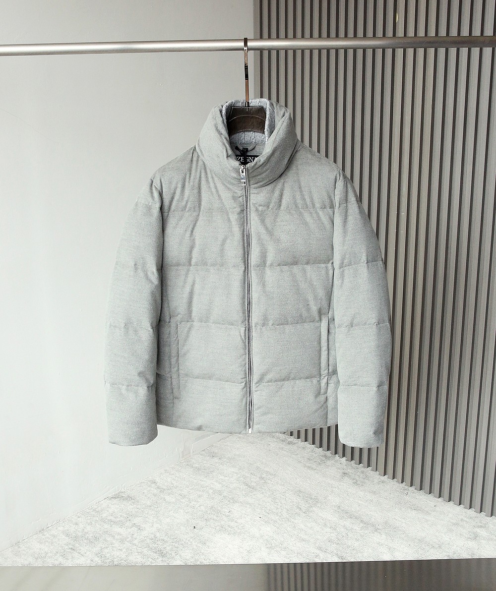 NO:537559,2025 autumn and winter new Jenia original 1:1 custom hardware accessories fully imported original customization Welcome to counter comparison Absolutely high quality Use top-grade 95 white duck down Super soft Feather filling fluffy and plump Super heavy fabric with a perfect fit and pay attention to the super comfortable fabric Exclusive model Non-market goods Size M for men and women ~XXXL/8575,,zegna,alexander wang198609092025秋冬新杰尼亚原版1:1订制五金配件全进口原版定制 欢迎专柜对比 绝对的高品质 采用顶级95白鸭绒 超柔软 充羽量蓬松饱满 超级重面料做工杠杠的版型完美 注意面料超舒服 独家款 非市场货 男女同款尺码M ～XXXL/8575,,zegna,alexander wang,Men's clothing