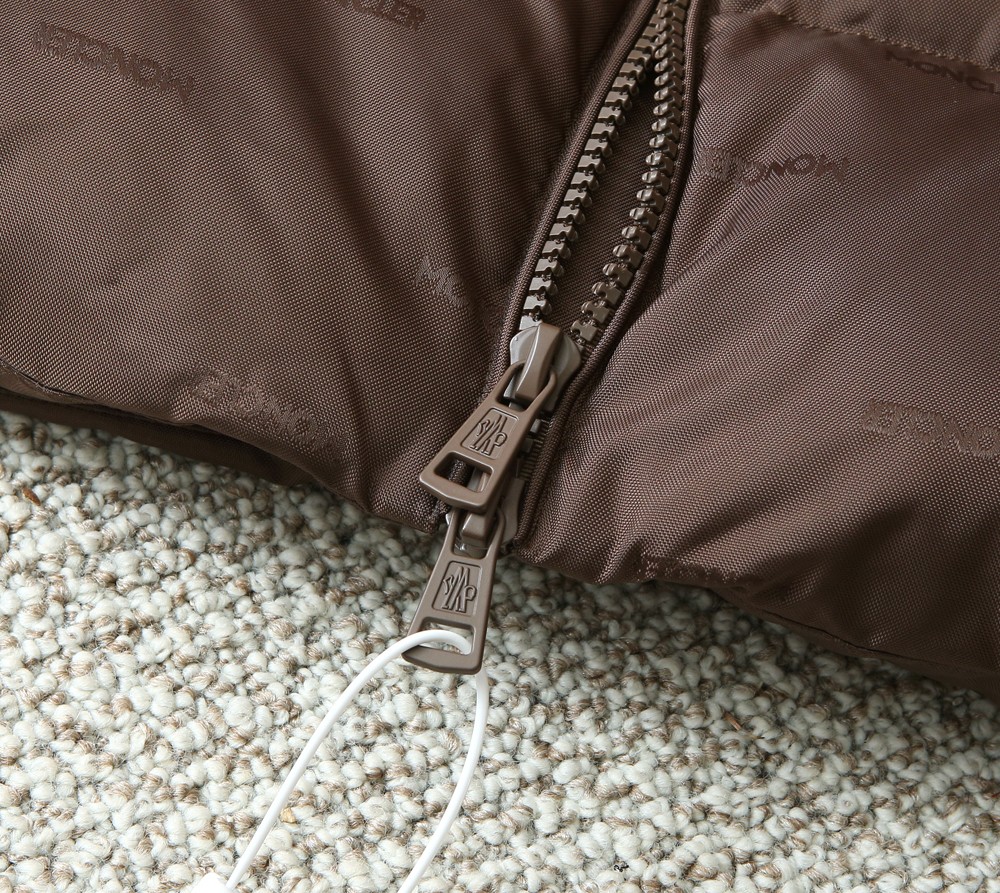 Piumino Moncler H MON*CLER 2025 logo 90 — photo 8