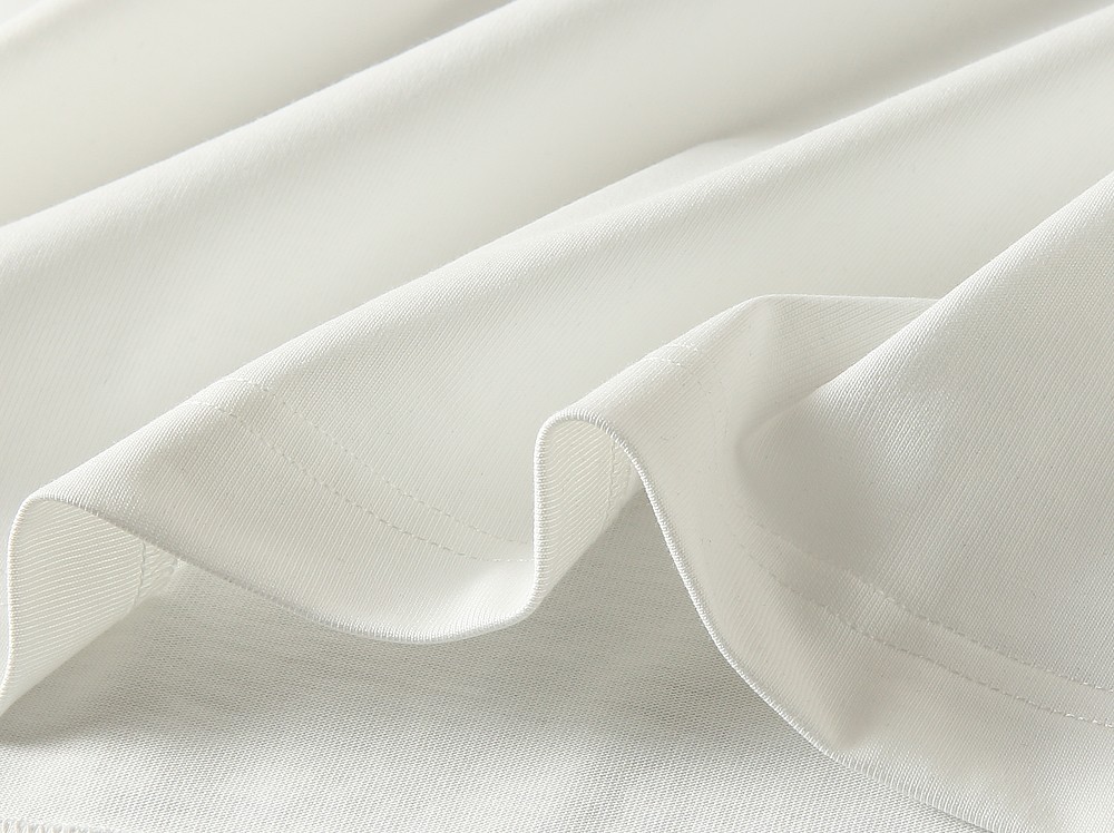 🌾普拉达PRADA2026春夏新款首发专柜最新款短袖圆领T恤 高端订制 设计前卫时尚！品牌logo重工艺