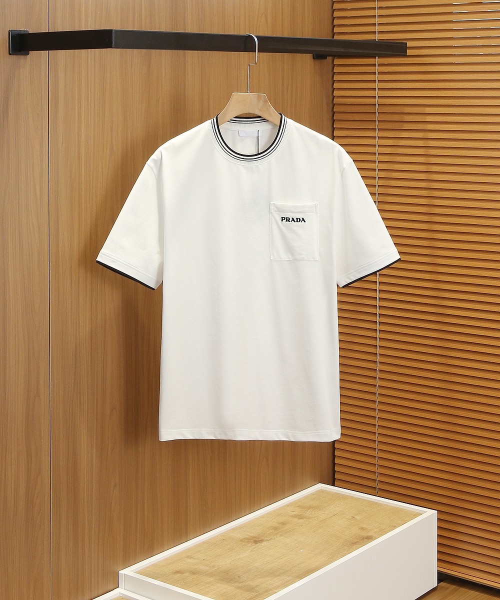 🌾普拉达PRADA2026春夏新款首发专柜最新款短袖圆领T恤 高端订制 设计前卫时尚！品牌logo重工艺