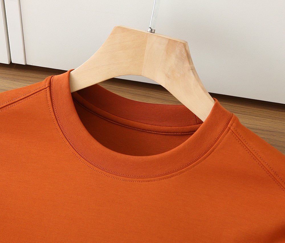 🌾ZZ杰尼亚春夏新款首发专柜最新款短袖圆领T恤 高端订制 设计前卫时尚！品牌logo重工艺设计 高端定制