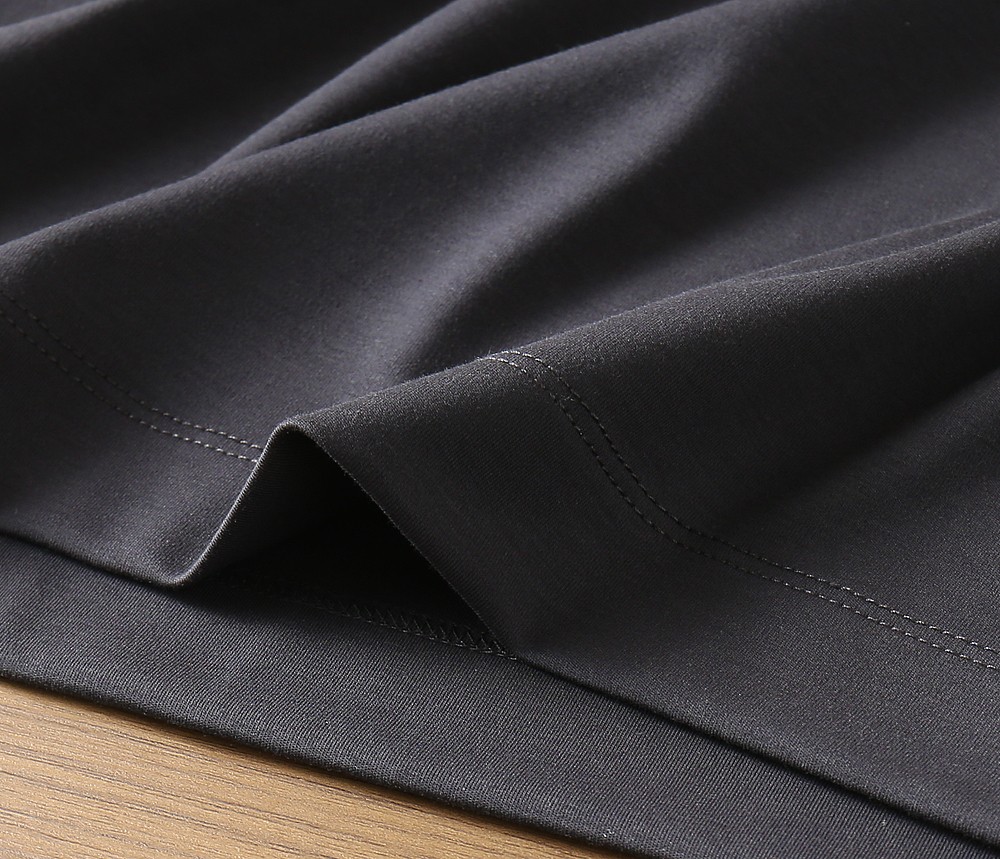 🌾ZZ杰尼亚春夏新款首发专柜最新款短袖圆领T恤 高端订制 设计前卫时尚！品牌logo重工艺设计 高端定制