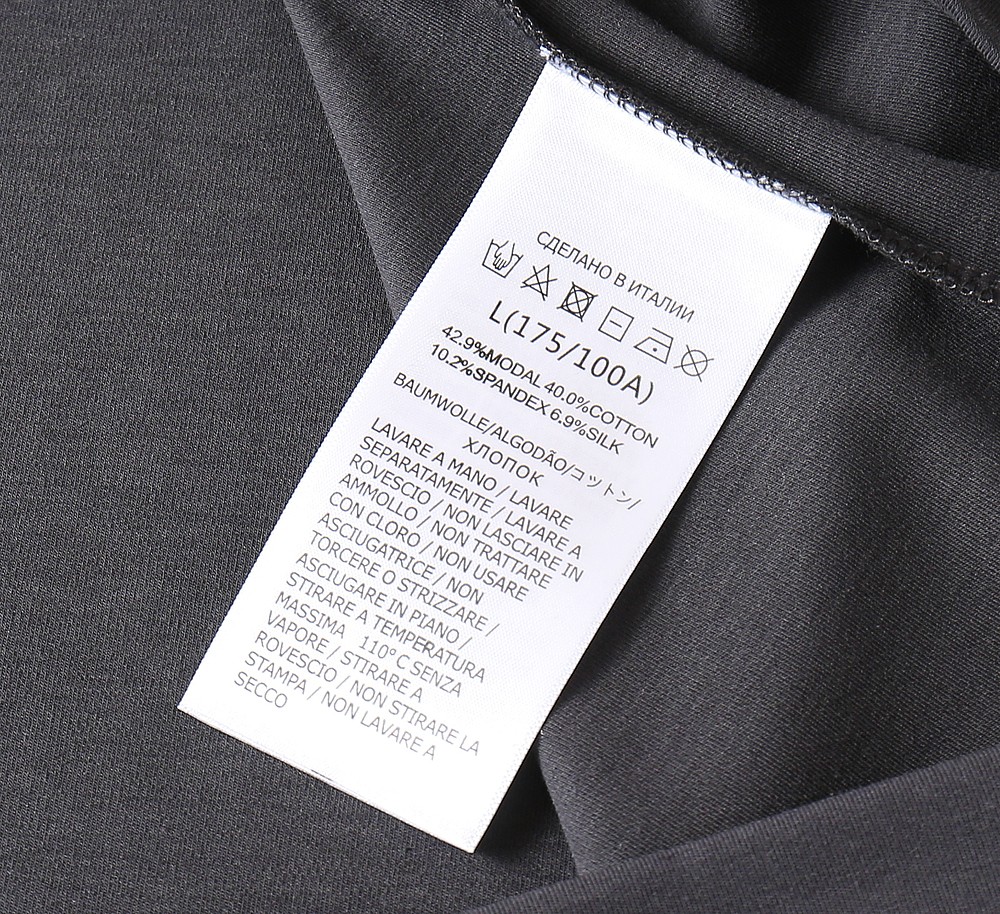 🌾ZZ杰尼亚春夏新款首发专柜最新款短袖圆领T恤 高端订制 设计前卫时尚！品牌logo重工艺设计 高端定制