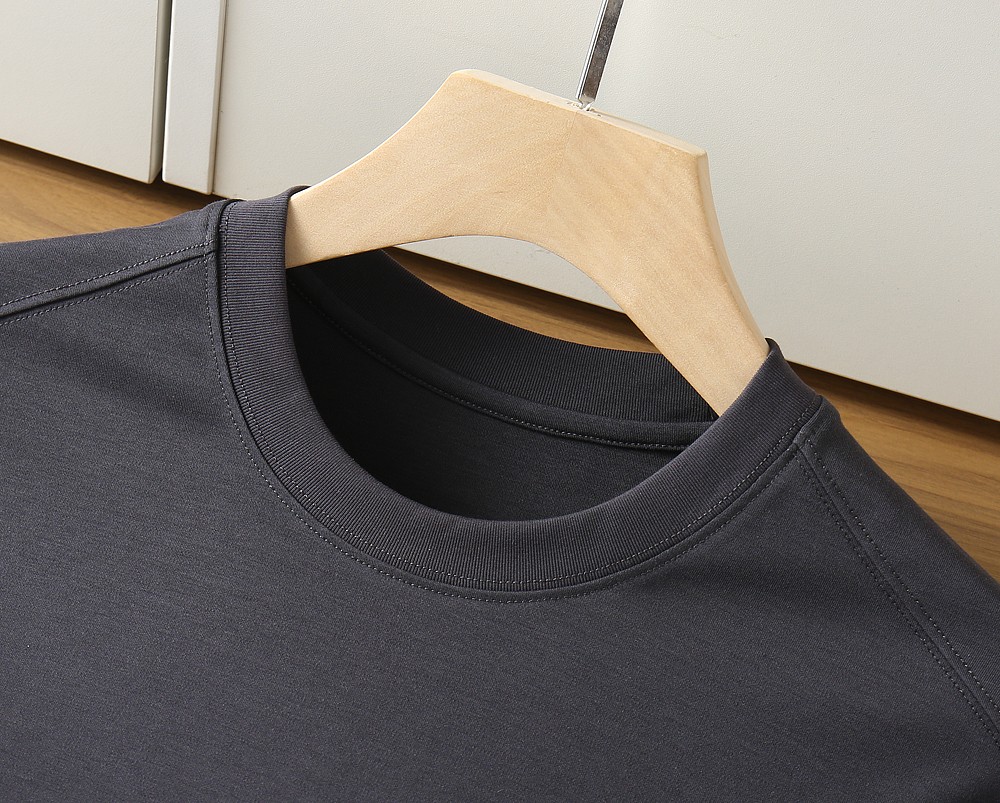 🌾ZZ杰尼亚春夏新款首发专柜最新款短袖圆领T恤 高端订制 设计前卫时尚！品牌logo重工艺设计 高端定制