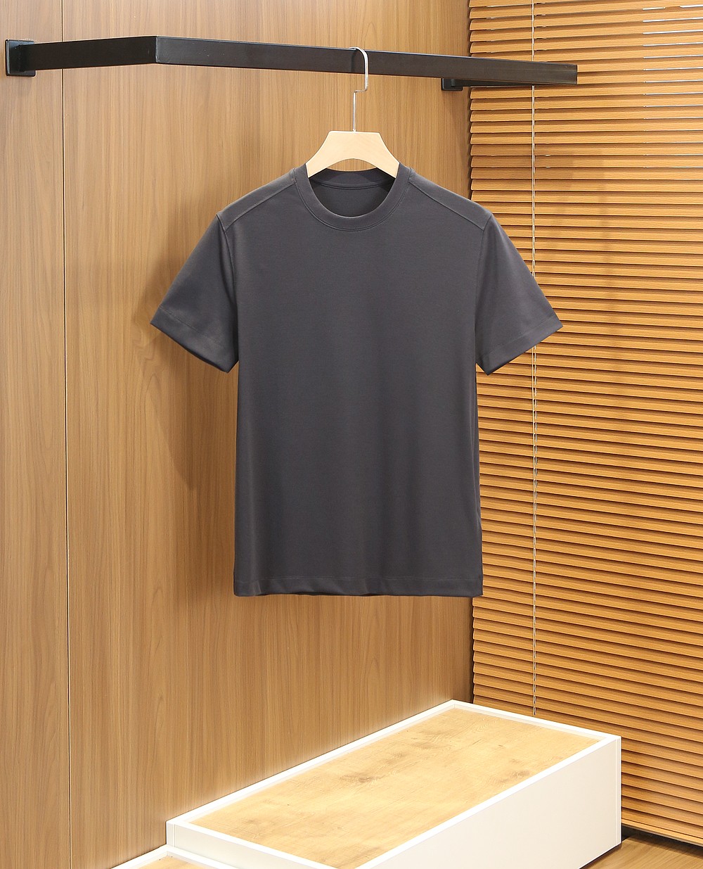 🌾ZZ杰尼亚春夏新款首发专柜最新款短袖圆领T恤 高端订制 设计前卫时尚！品牌logo重工艺设计 高端定制