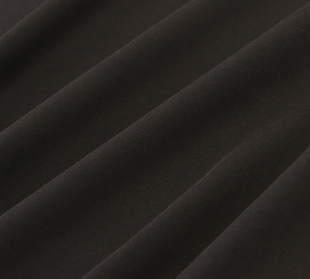 🌾普拉达P家春夏新款首发专柜最新款短袖圆领T恤 高端订制 设计前卫时尚！高端定制匹马棉＋桑蚕丝＋莫代尔面