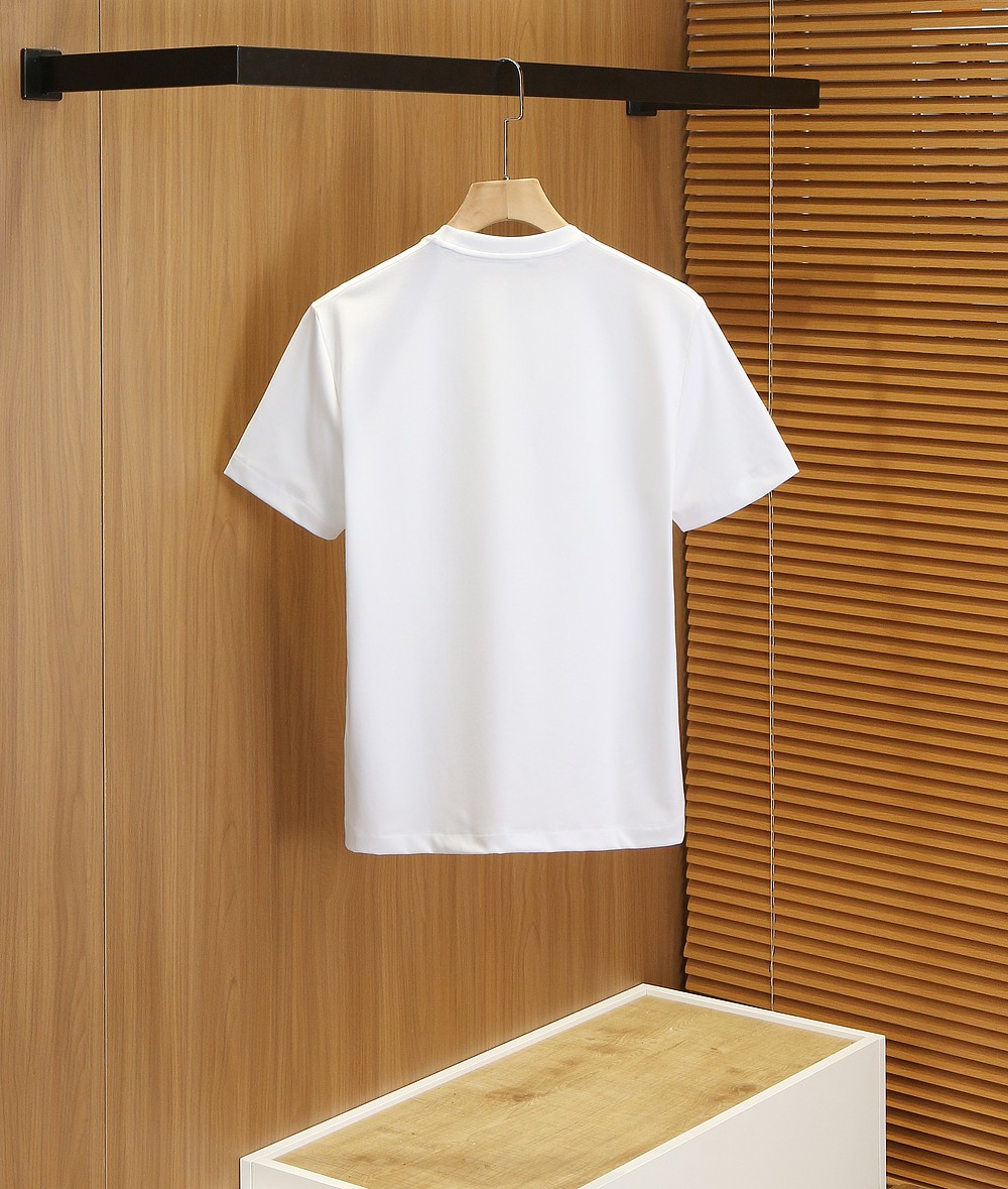 🌾普拉达P家春夏新款首发专柜最新款短袖圆领T恤 高端订制 设计前卫时尚！高端定制匹马棉＋桑蚕丝＋莫代尔面