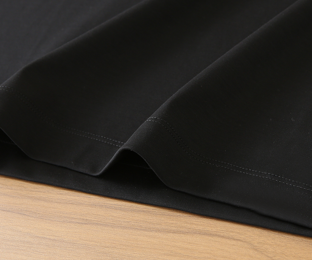 🌾普拉达P家经典翻领Polo春夏新款首发专柜最新款高端订制 高端定制匹马棉＋桑蚕丝＋莫代尔面料.手感柔软