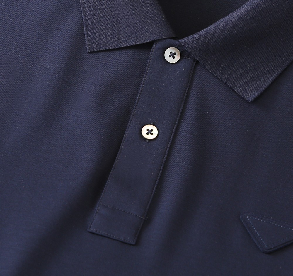 🌾普拉达P家经典翻领Polo春夏新款首发专柜最新款高端订制 高端定制匹马棉＋桑蚕丝＋莫代尔面料.手感柔软