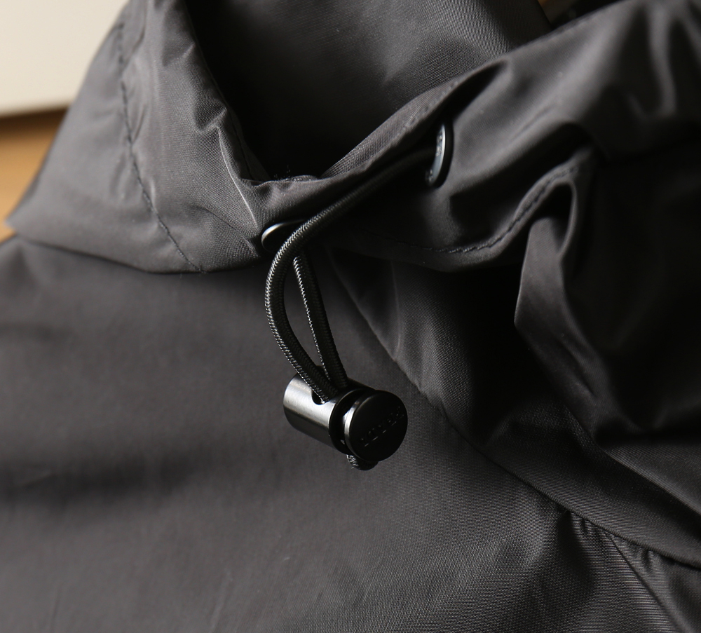 🌾2026SS早春新款普拉达最新设计款 秀场新品‼品相非常完美，三标齐全色泽饱满诱人，非常出彩的设计，轻