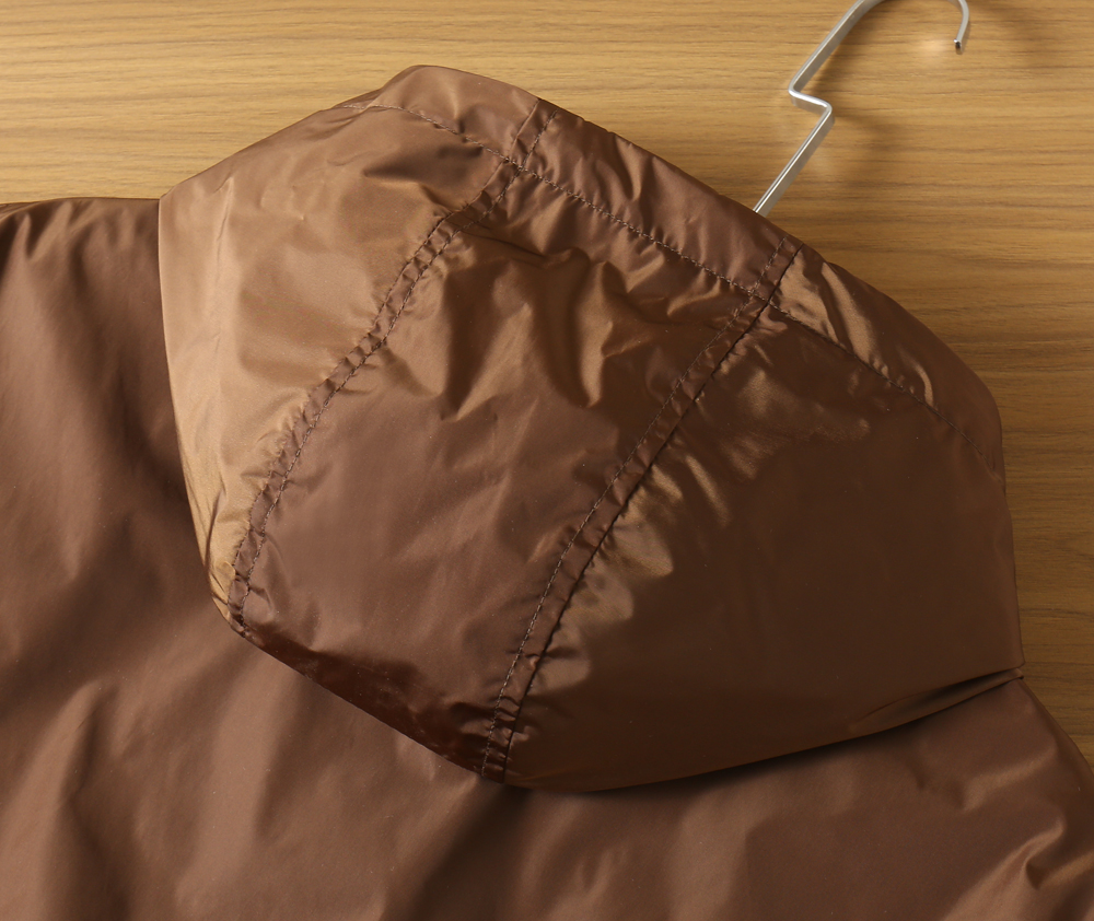 🌾2026SS早春新款普拉达最新设计款 秀场新品‼品相非常完美，三标齐全色泽饱满诱人，非常出彩的设计，轻