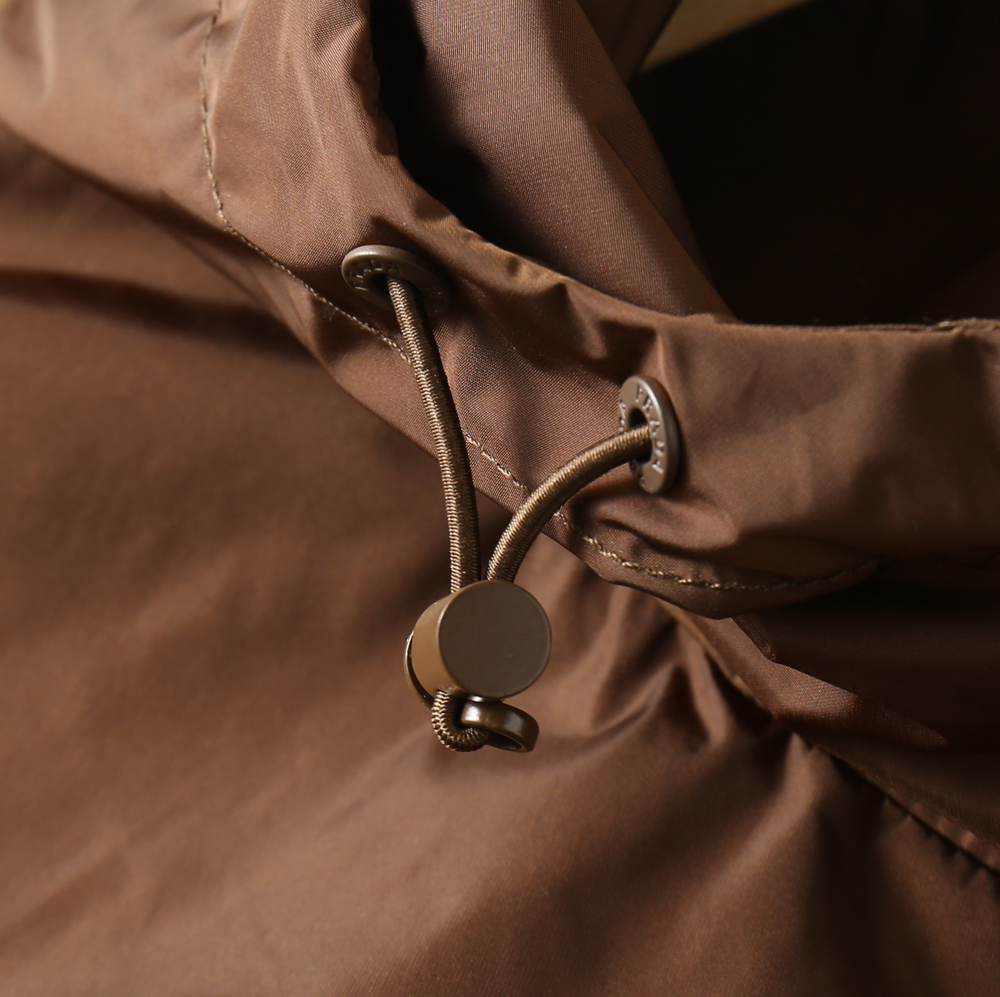 🌾2026SS早春新款普拉达最新设计款 秀场新品‼品相非常完美，三标齐全色泽饱满诱人，非常出彩的设计，轻